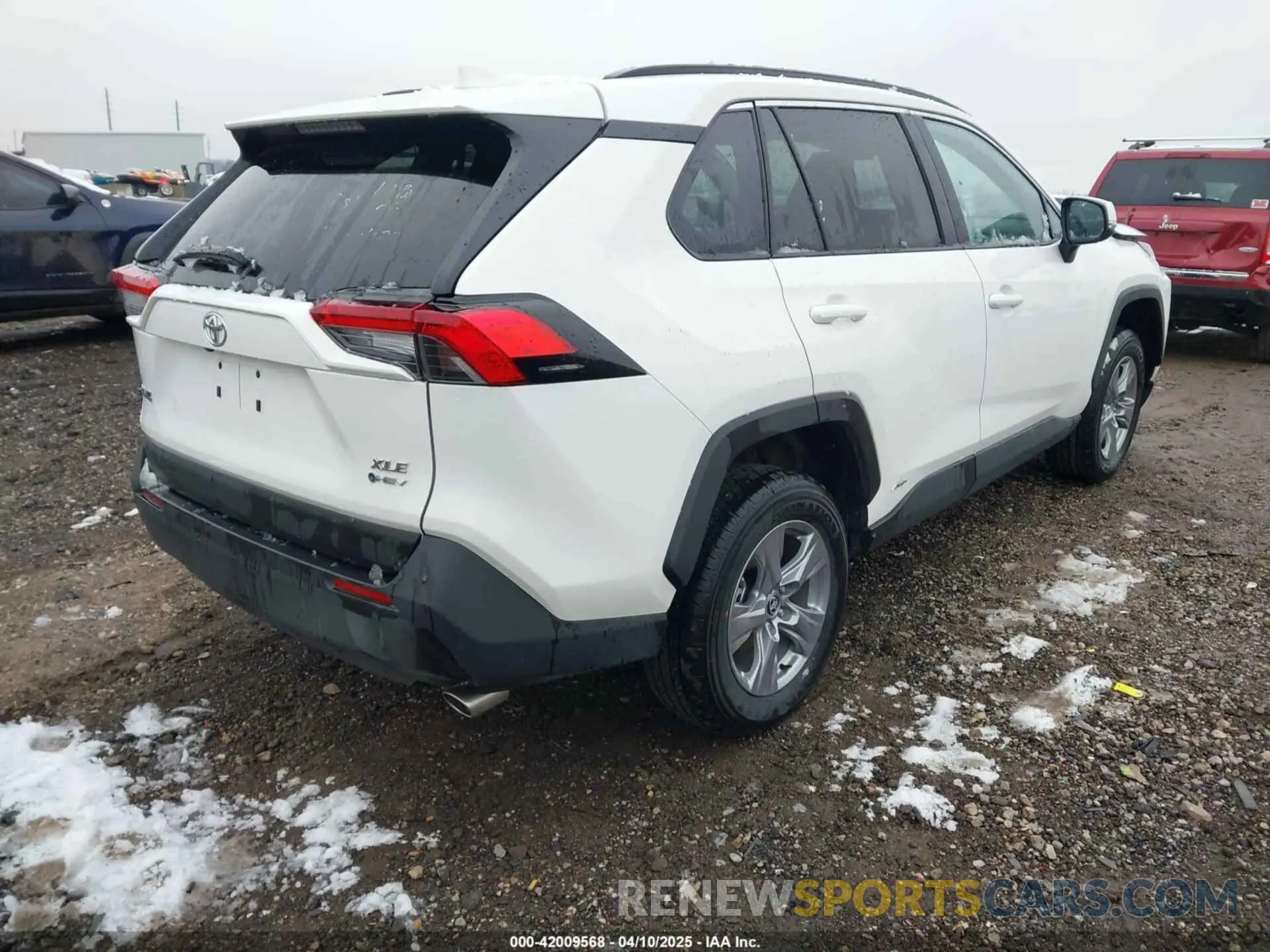 4 fotografías del automóvil dañado 2T3RWRFV8SW265681 TOYOTA RAV4 HYBRID 2025