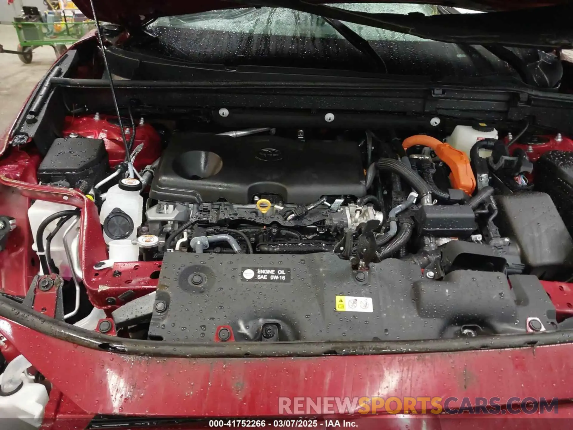 10 fotografías del automóvil dañado 2T3RWRFVXSW262782 TOYOTA RAV4 HYBRID 2025