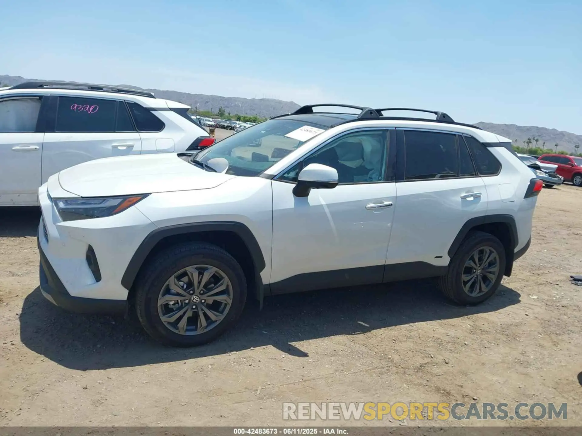 13 fotografías del automóvil dañado 4T3D6RFV6SU177139 TOYOTA RAV4 HYBRID 2025