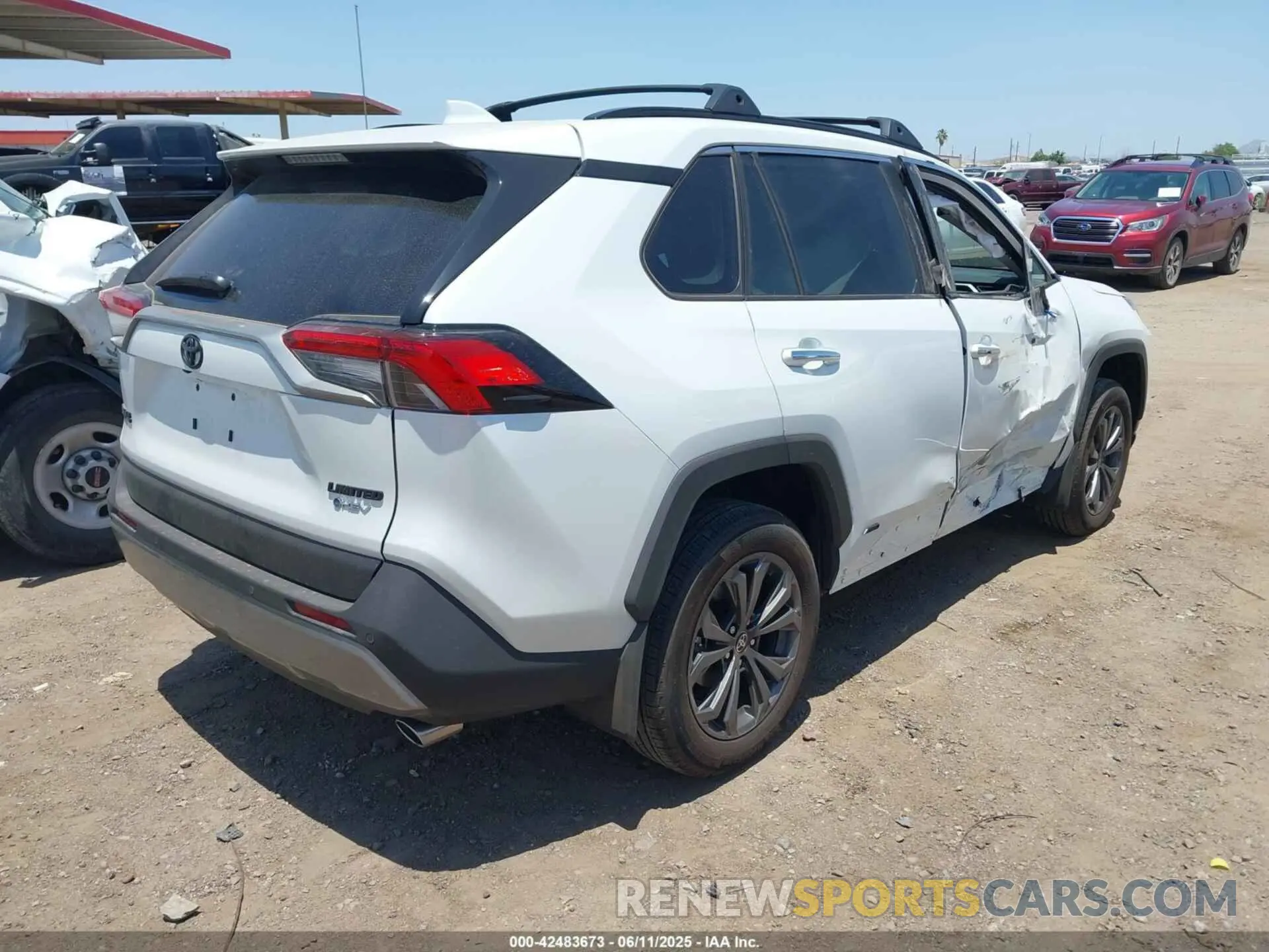 4 fotografías del automóvil dañado 4T3D6RFV6SU177139 TOYOTA RAV4 HYBRID 2025