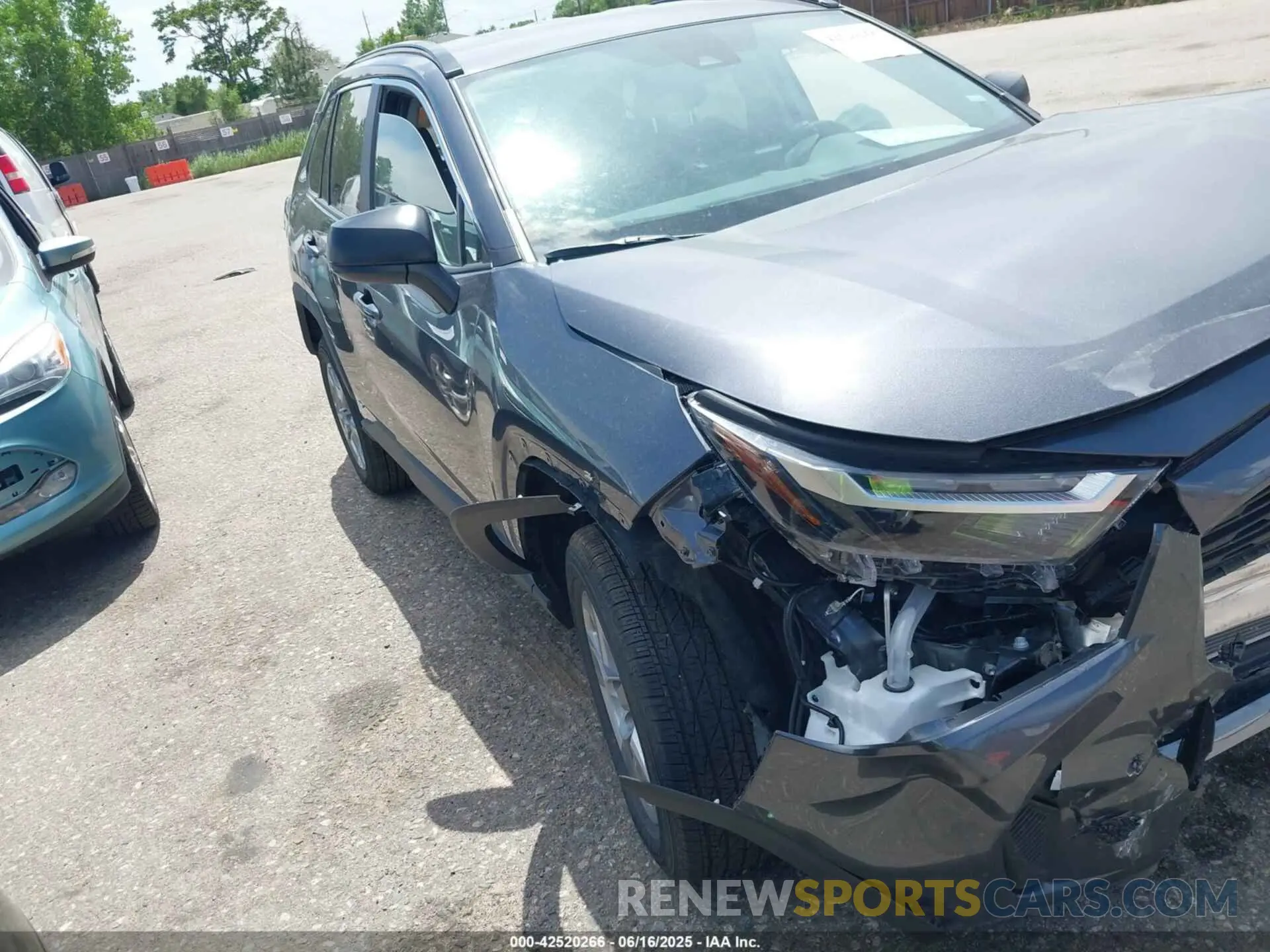 1 fotografías del automóvil dañado 4T3LWRFV9SU173310 TOYOTA RAV4 HYBRID 2025