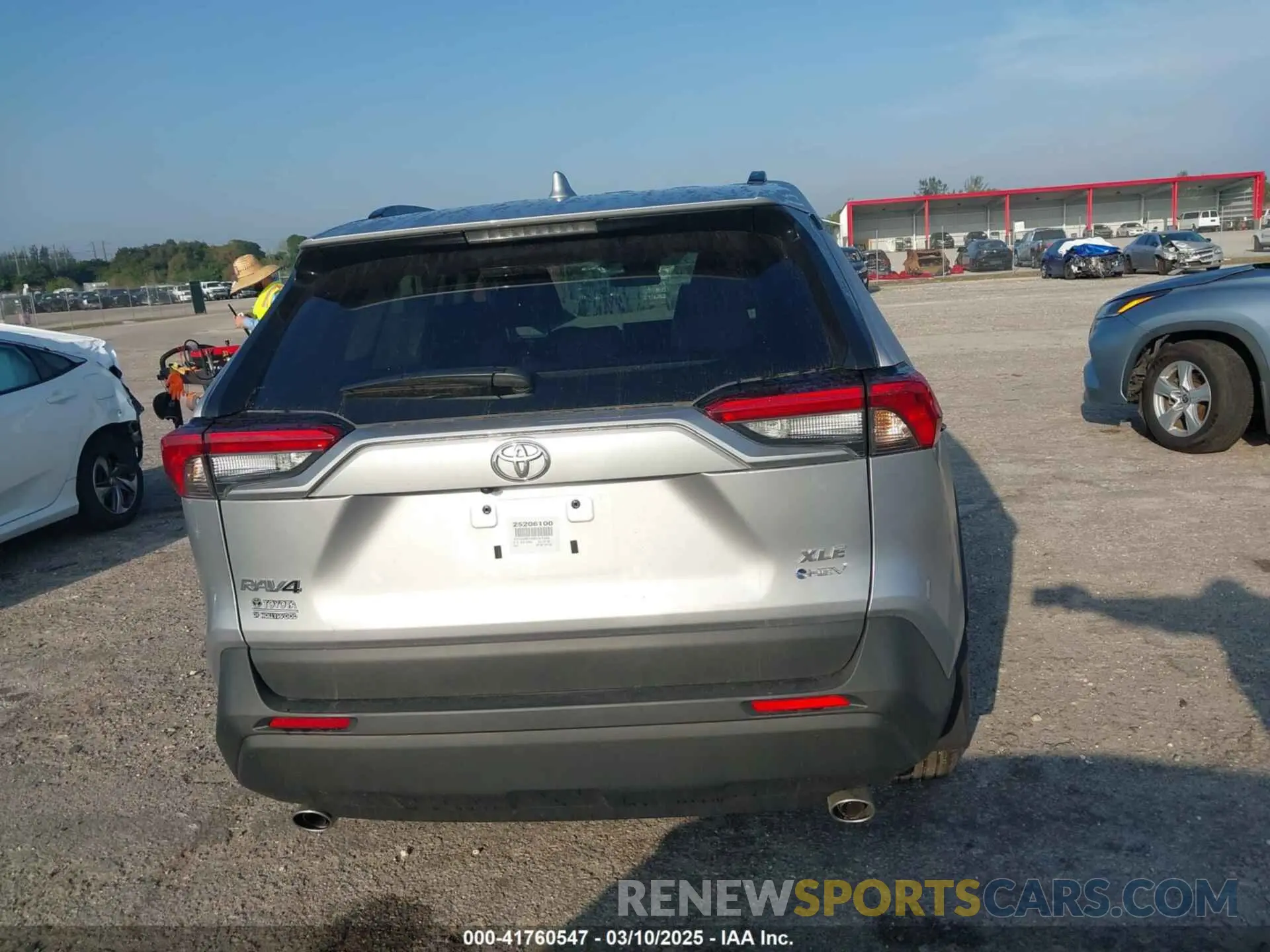 16 fotografías del automóvil dañado 4T3RWRFV9SU167226 TOYOTA RAV4 HYBRID 2025