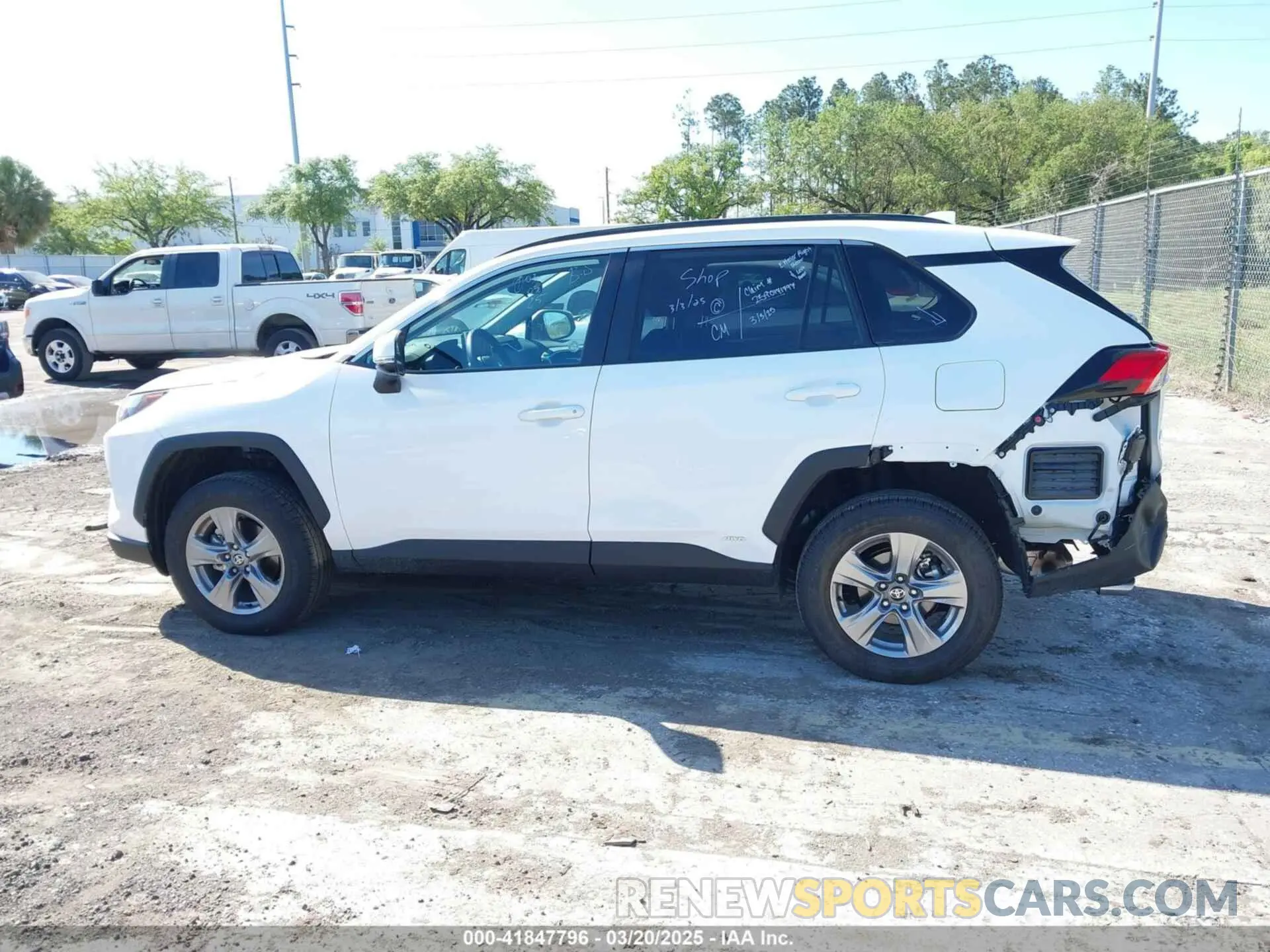 14 fotografías del automóvil dañado 4T3RWRFVXSU166151 TOYOTA RAV4 HYBRID 2025