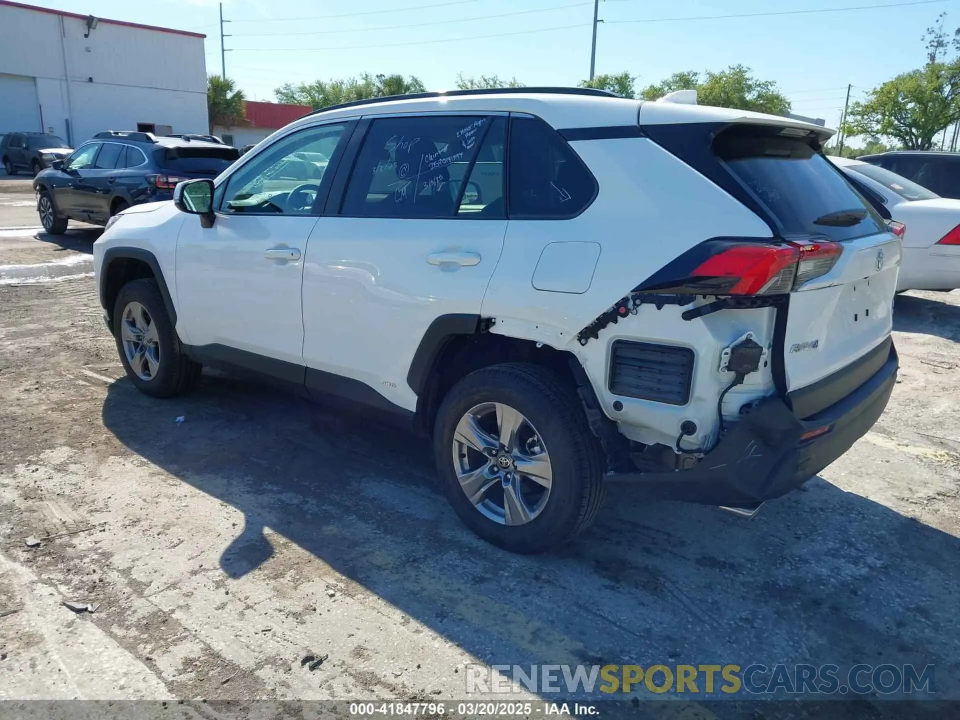 3 fotografías del automóvil dañado 4T3RWRFVXSU166151 TOYOTA RAV4 HYBRID 2025