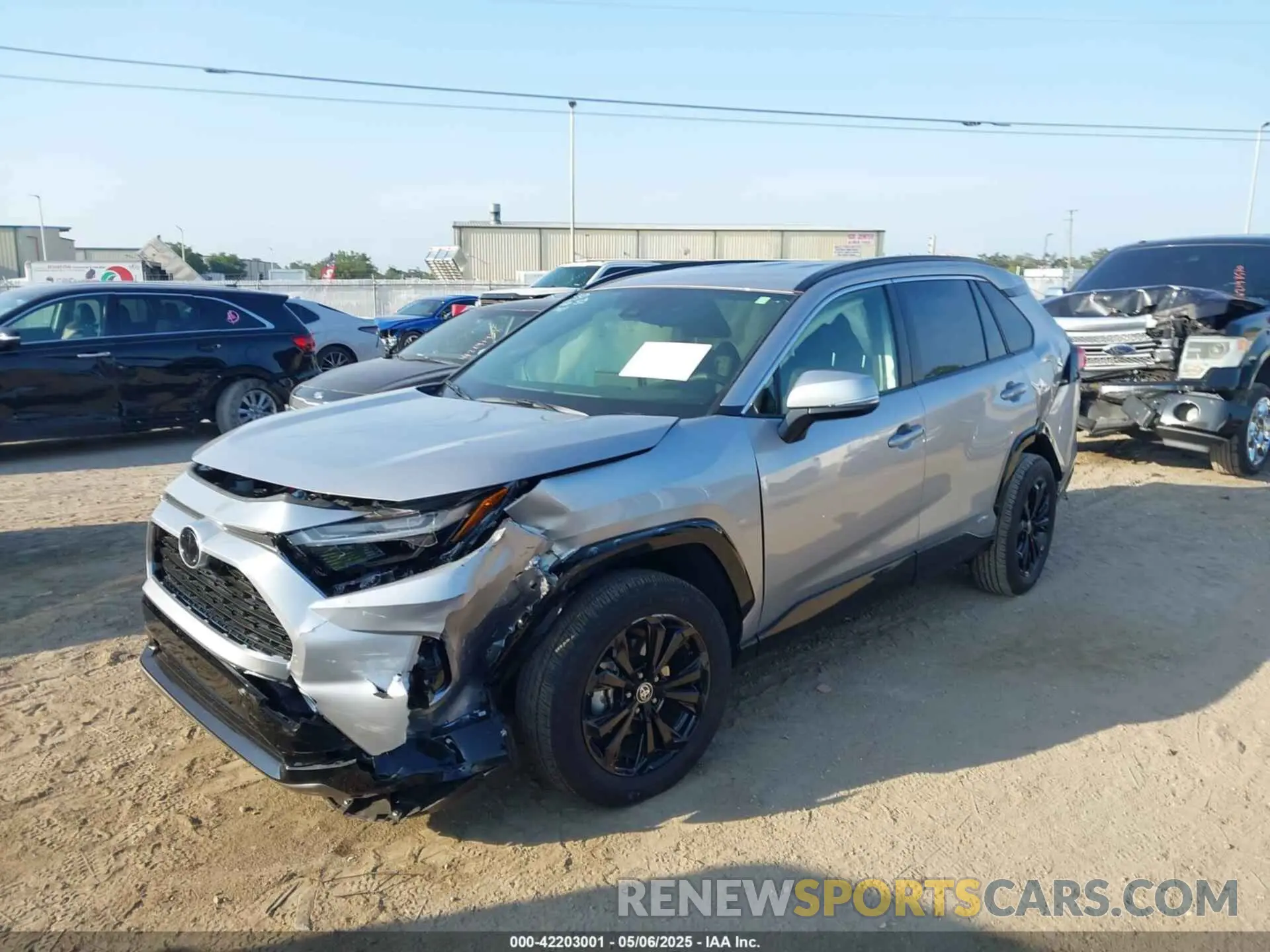 2 fotografías del automóvil dañado JTM16RFVXSJ065252 TOYOTA RAV4 HYBRID 2025