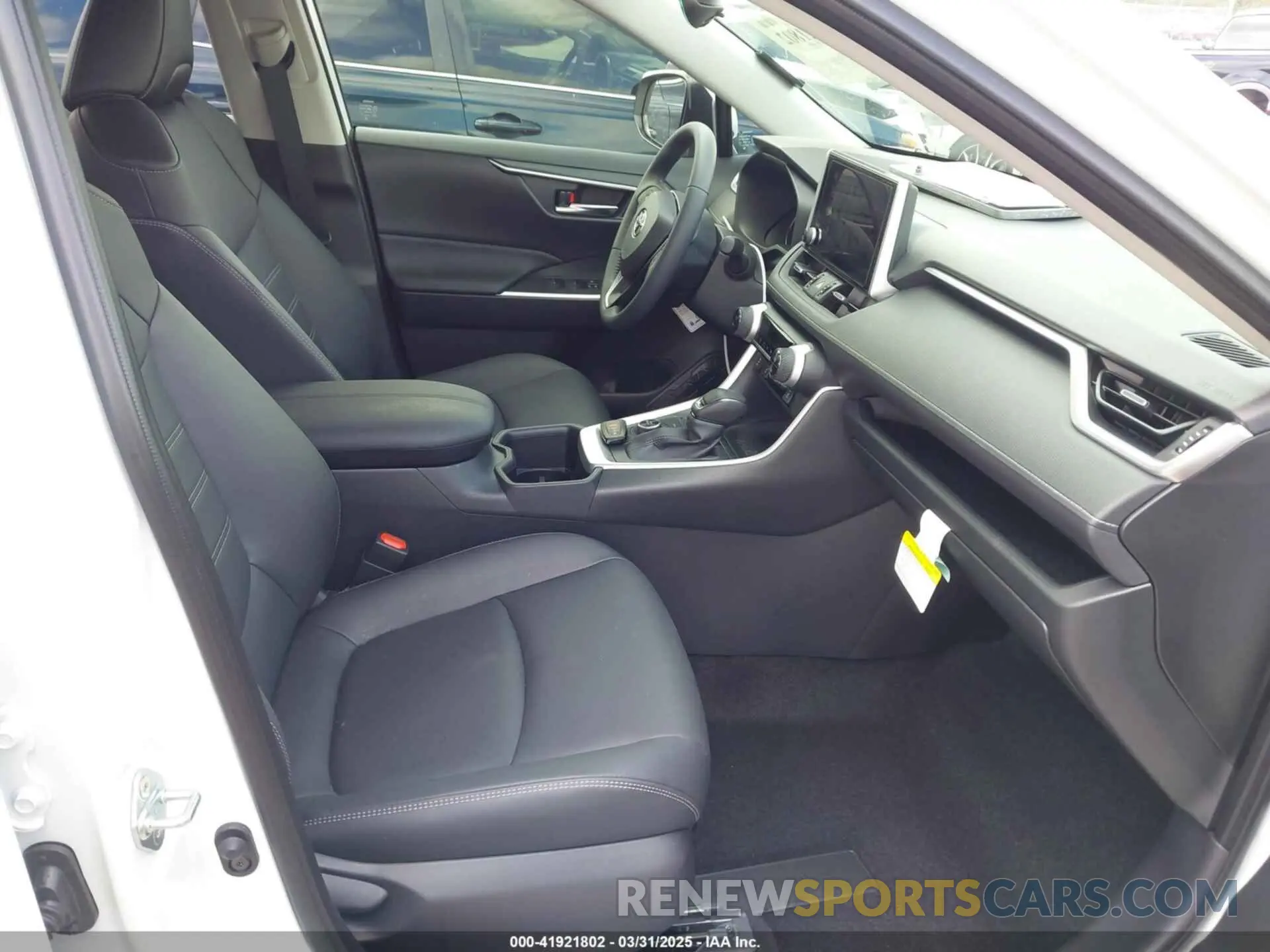 5 fotografías del automóvil dañado JTMB6RFV0SJ064924 TOYOTA RAV4 HYBRID 2025