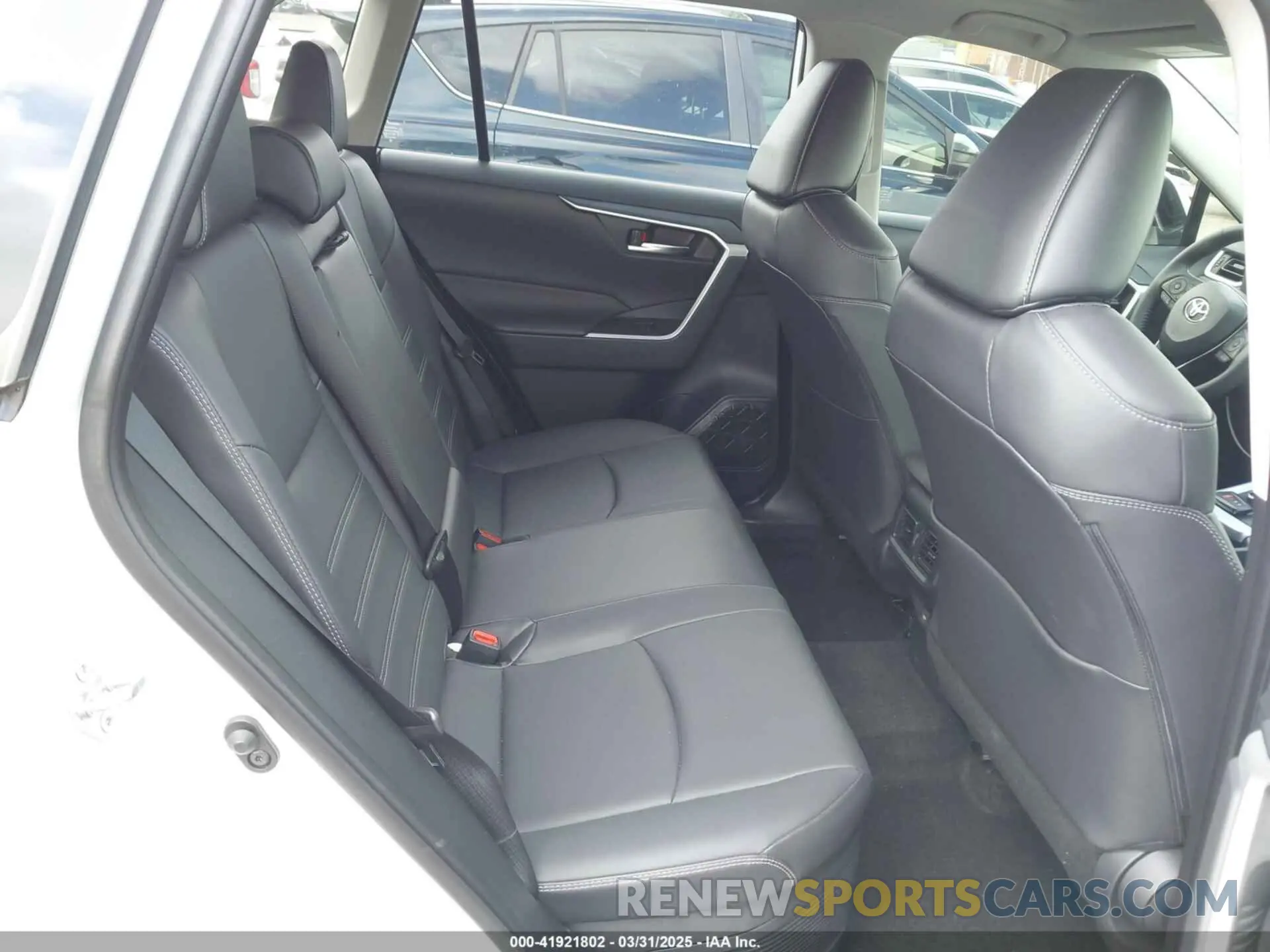 8 fotografías del automóvil dañado JTMB6RFV0SJ064924 TOYOTA RAV4 HYBRID 2025