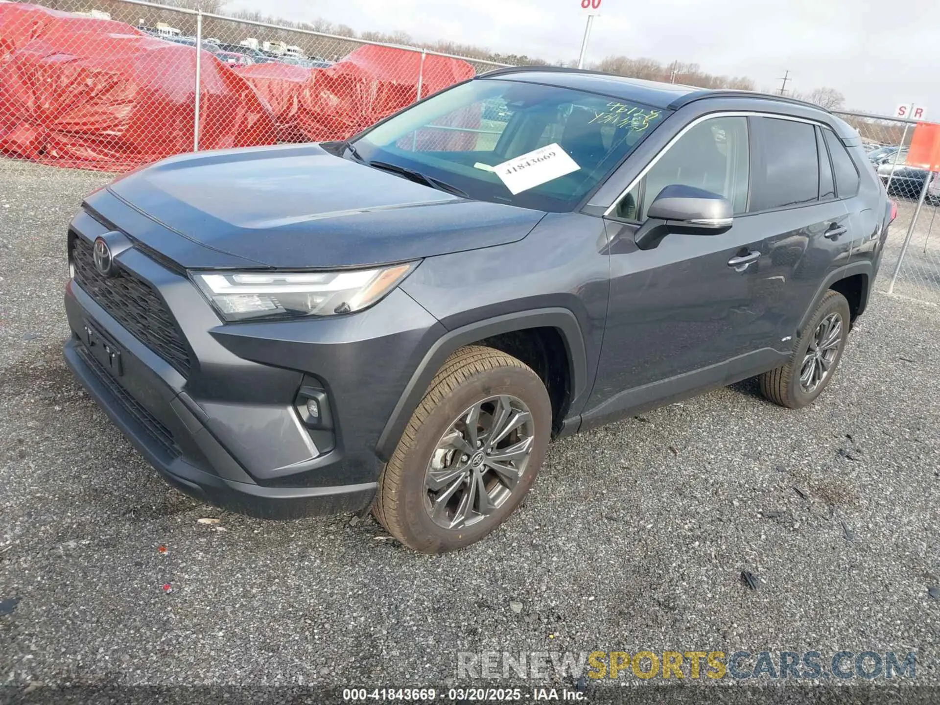 2 fotografías del automóvil dañado JTMB6RFV5SD154617 TOYOTA RAV4 HYBRID 2025