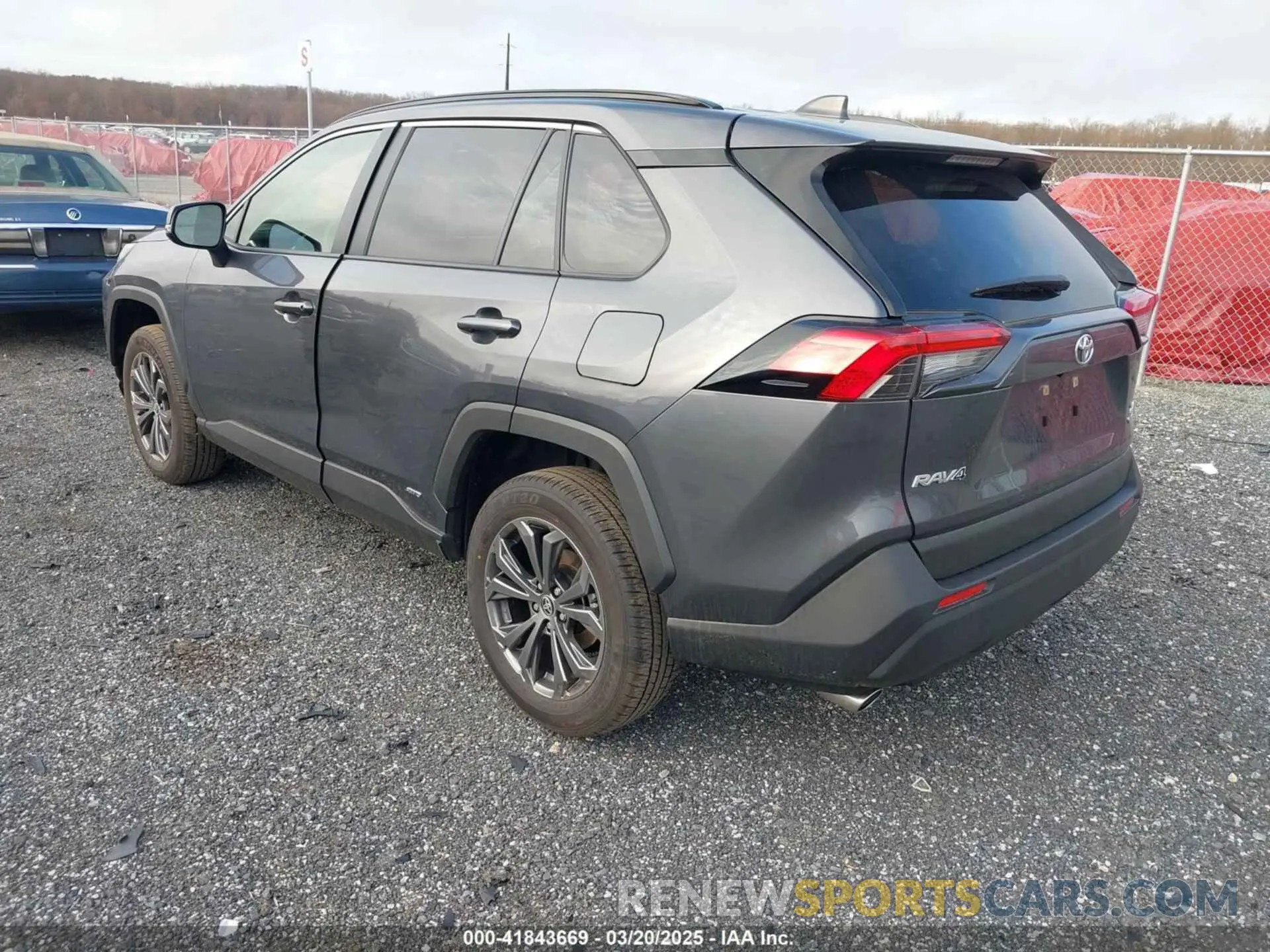 3 fotografías del automóvil dañado JTMB6RFV5SD154617 TOYOTA RAV4 HYBRID 2025