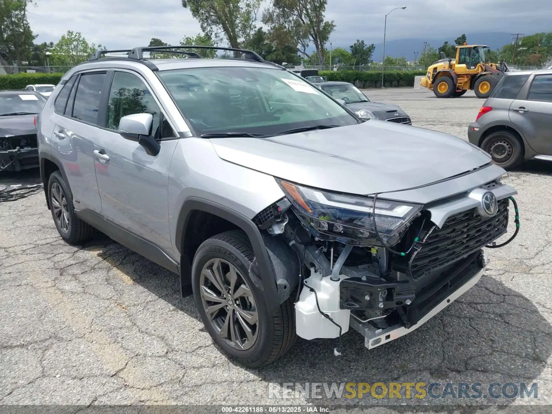 1 fotografías del automóvil dañado JTMB6RFV5SD157761 TOYOTA RAV4 HYBRID 2025
