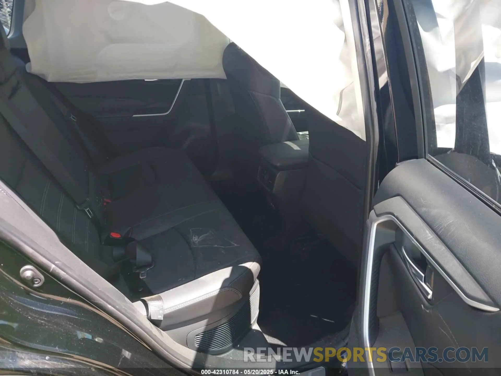 8 fotografías del automóvil dañado JTMB6RFVXSD154287 TOYOTA RAV4 HYBRID 2025
