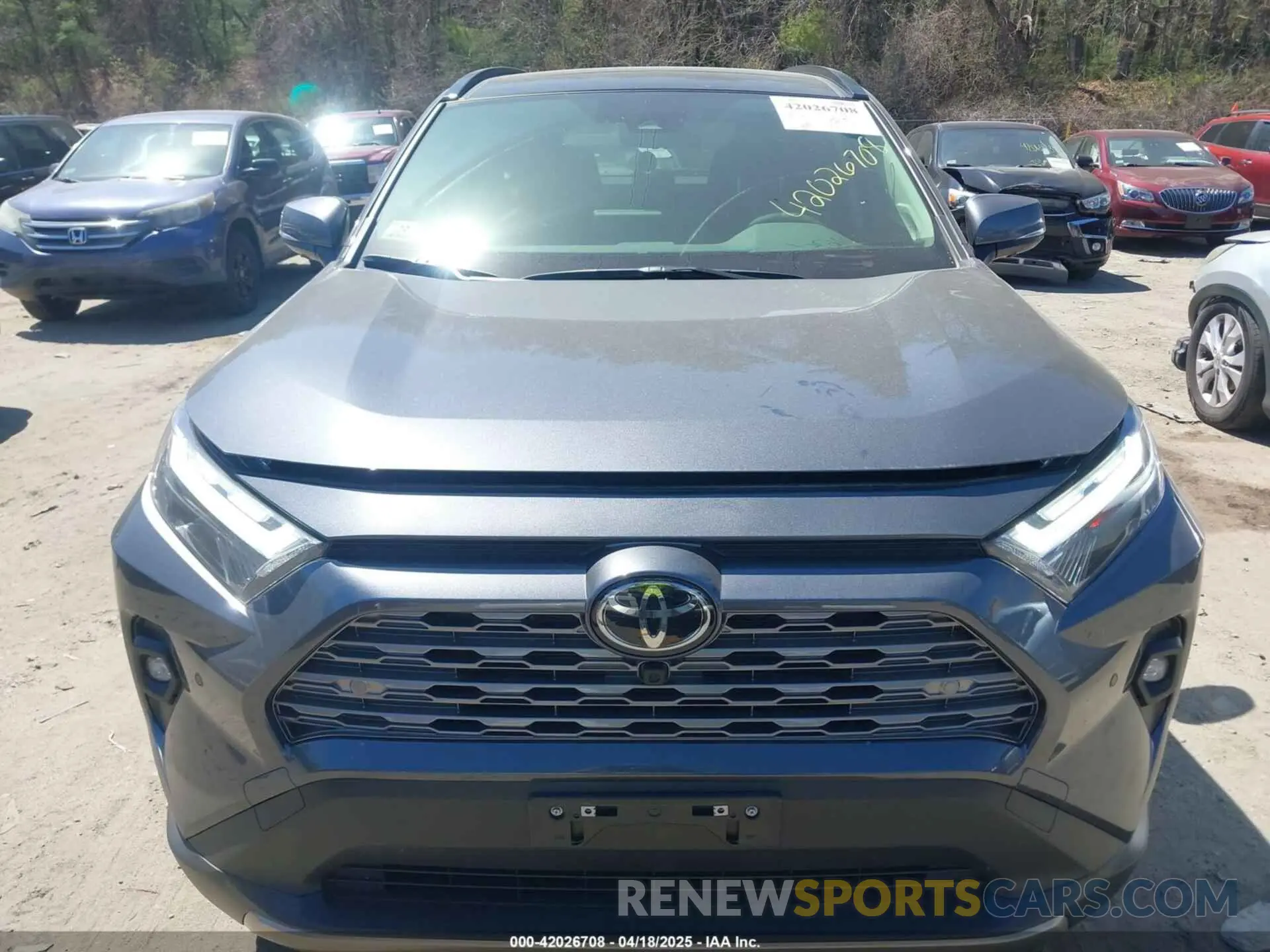 12 fotografías del automóvil dañado JTMD6RFVXSD152001 TOYOTA RAV4 HYBRID 2025