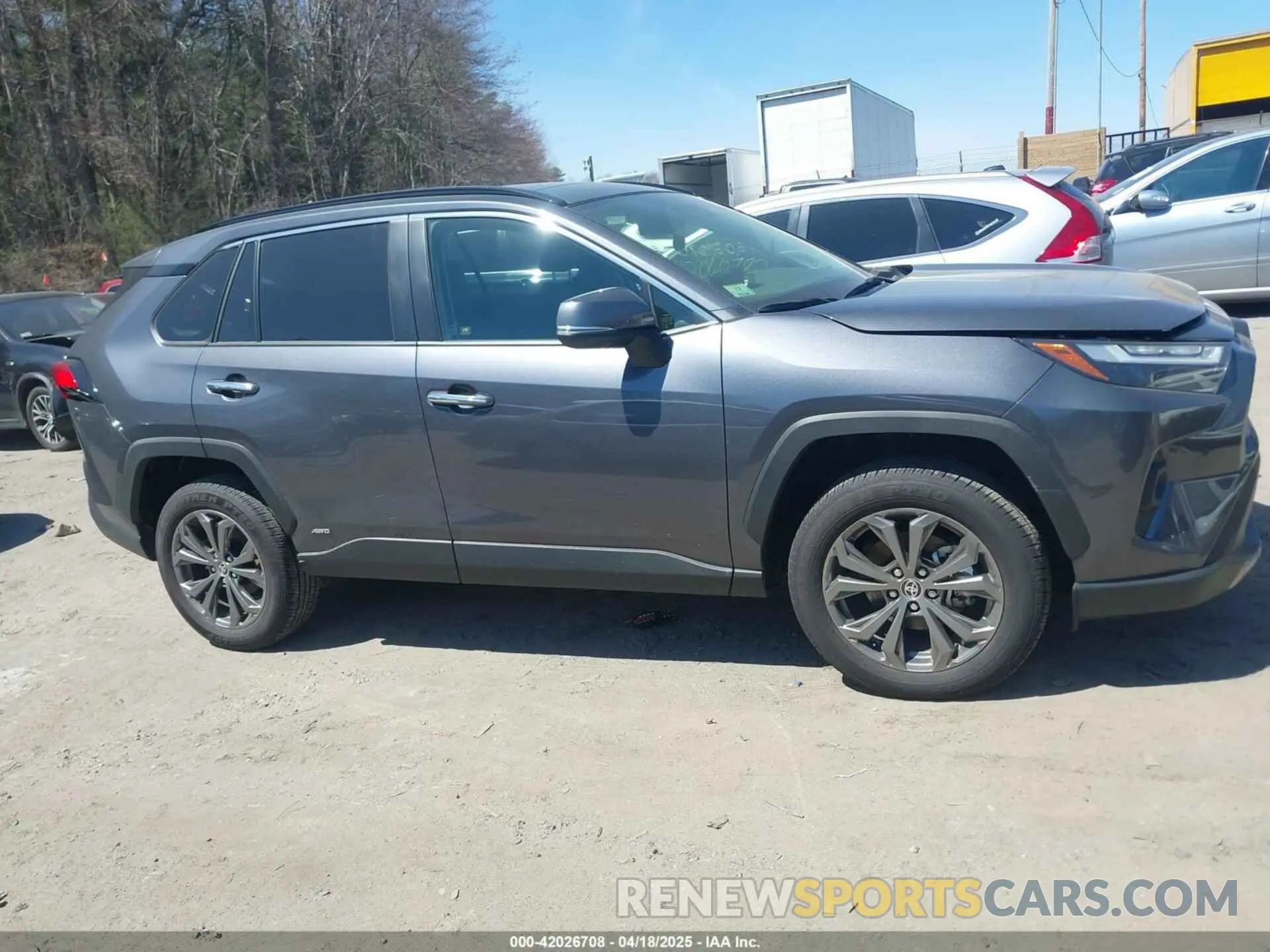 13 fotografías del automóvil dañado JTMD6RFVXSD152001 TOYOTA RAV4 HYBRID 2025