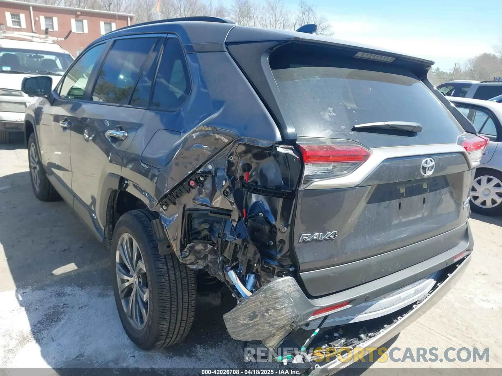 3 fotografías del automóvil dañado JTMD6RFVXSD152001 TOYOTA RAV4 HYBRID 2025