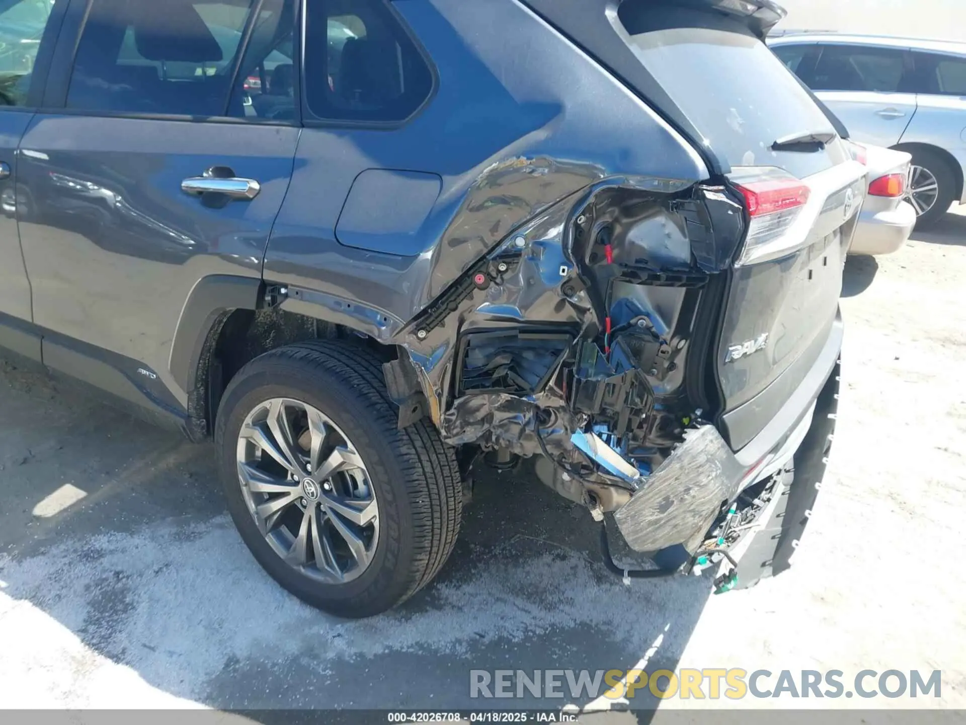 6 fotografías del automóvil dañado JTMD6RFVXSD152001 TOYOTA RAV4 HYBRID 2025