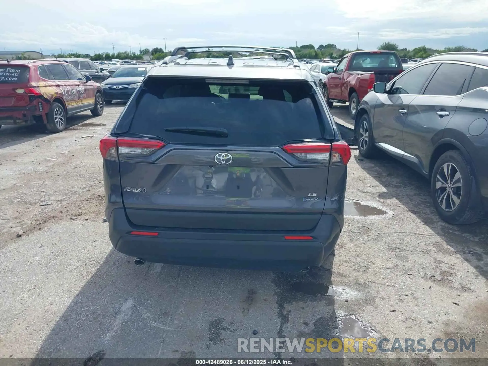 16 fotografías del automóvil dañado JTMLWRFV2SD297271 TOYOTA RAV4 HYBRID 2025