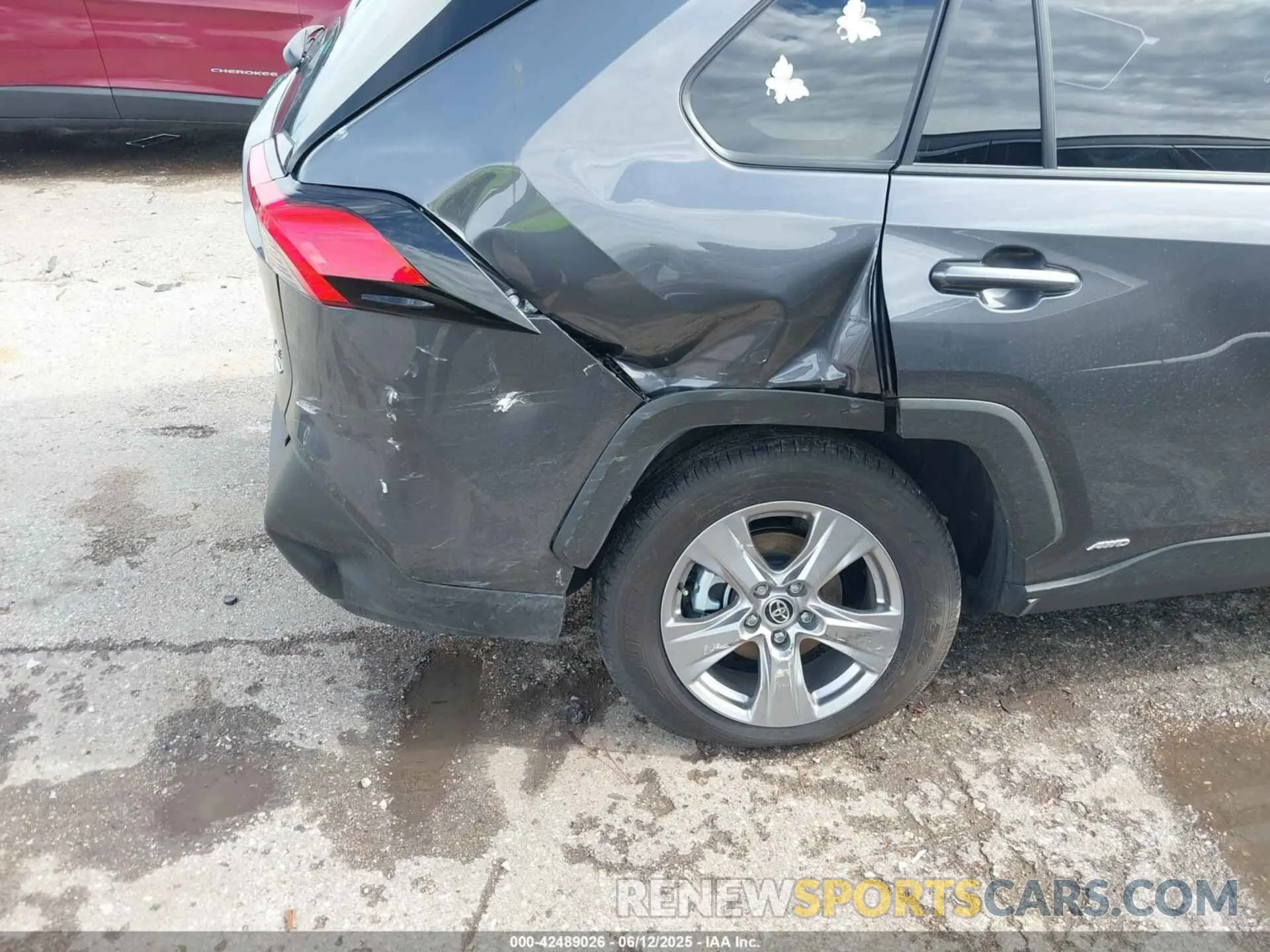 6 fotografías del automóvil dañado JTMLWRFV2SD297271 TOYOTA RAV4 HYBRID 2025