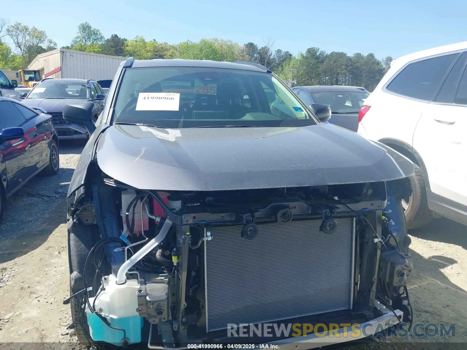 12 fotografías del automóvil dañado JTMLWRFV3SD277501 TOYOTA RAV4 HYBRID 2025