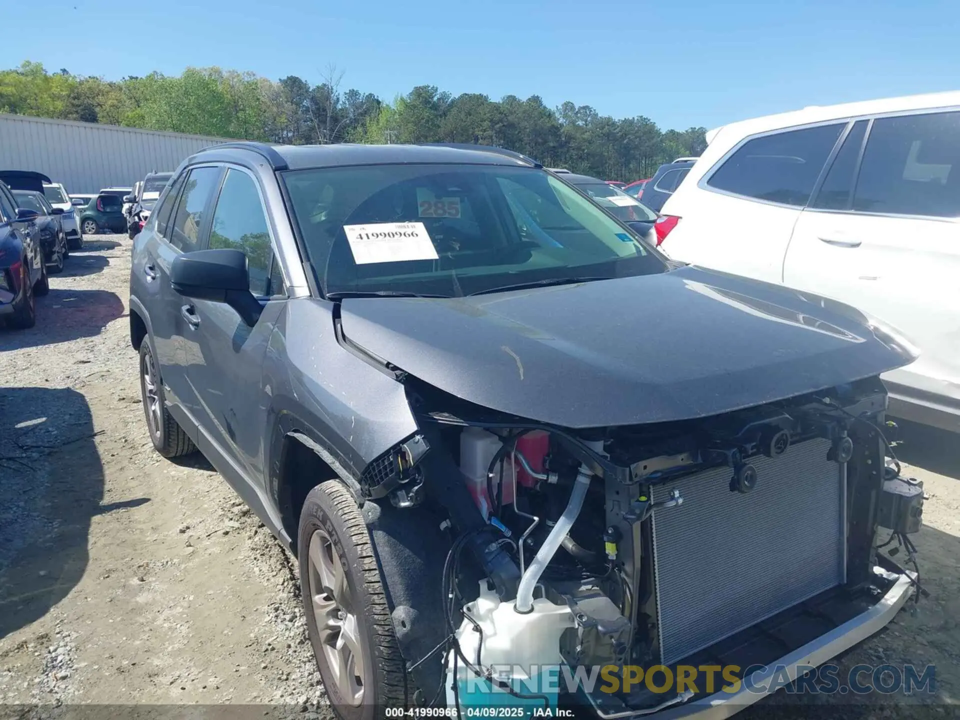 13 fotografías del automóvil dañado JTMLWRFV3SD277501 TOYOTA RAV4 HYBRID 2025