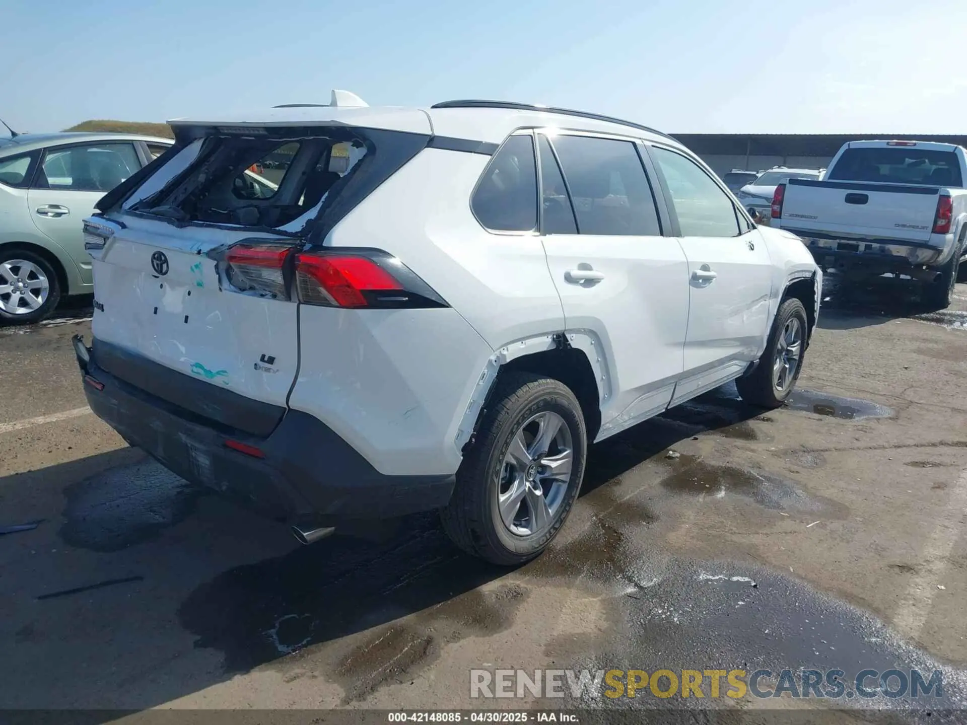 4 fotografías del automóvil dañado JTMMWRFV9SD277068 TOYOTA RAV4 HYBRID 2025