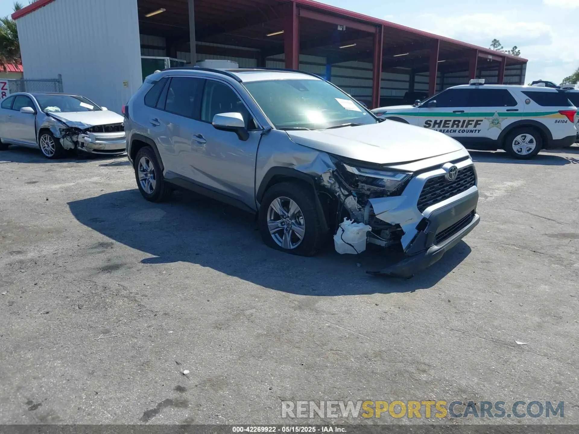 1 fotografías del automóvil dañado JTMRWRFV0SD285288 TOYOTA RAV4 HYBRID 2025
