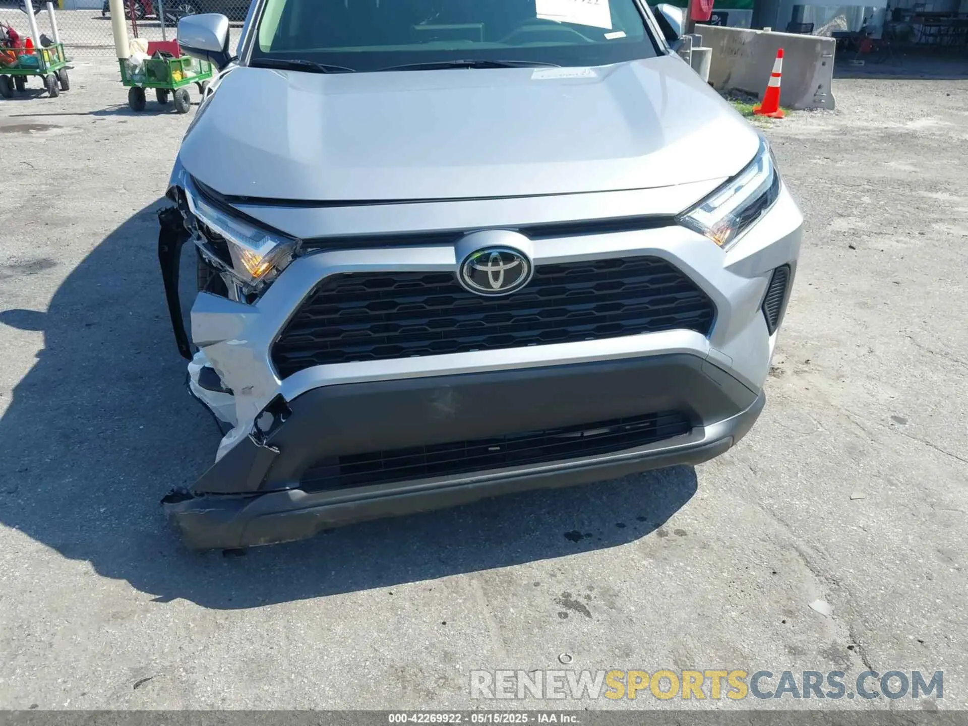 6 fotografías del automóvil dañado JTMRWRFV0SD285288 TOYOTA RAV4 HYBRID 2025