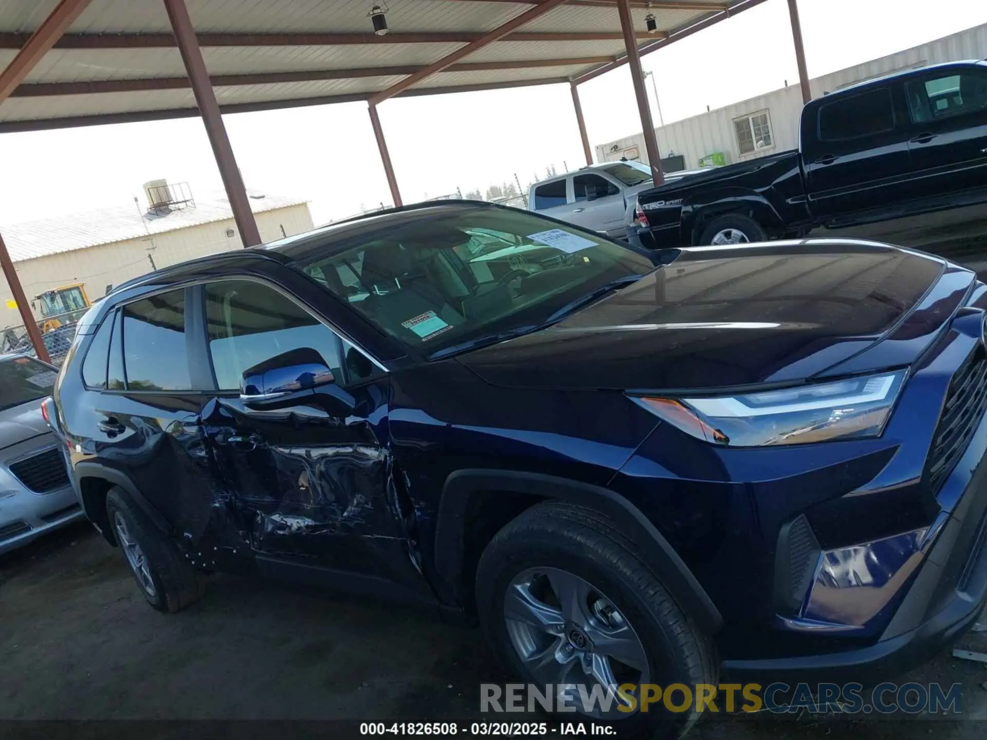 13 fotografías del automóvil dañado JTMRWRFV2SD288144 TOYOTA RAV4 HYBRID 2025