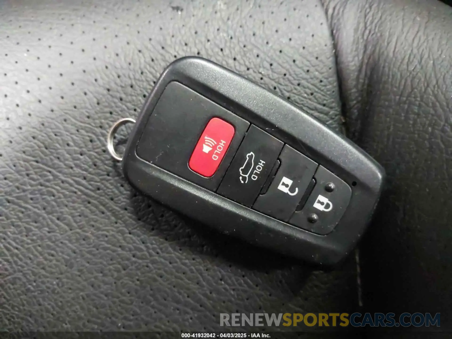 11 fotografías del automóvil dañado JTMRWRFV5SD275761 TOYOTA RAV4 HYBRID 2025