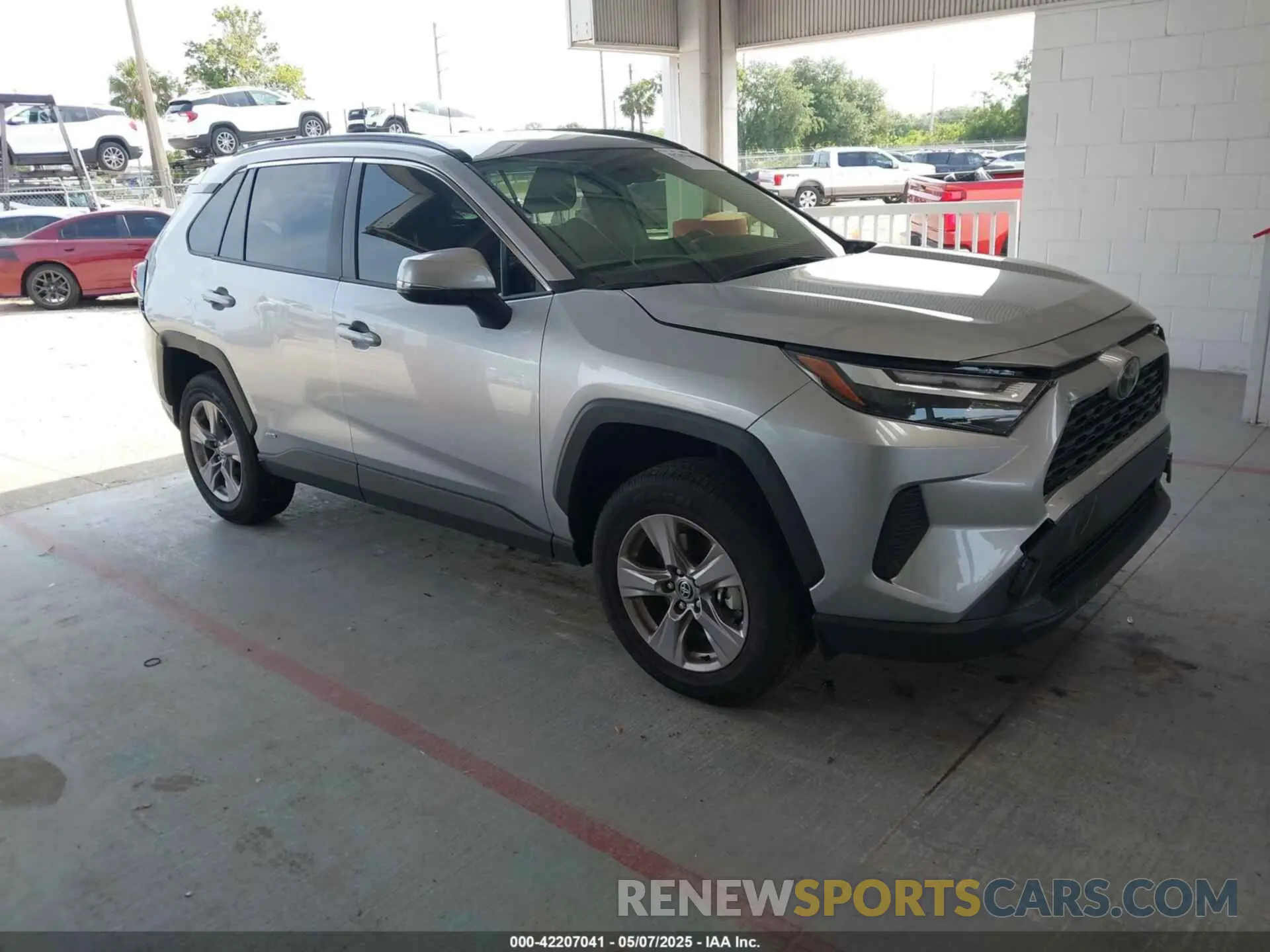 1 fotografías del automóvil dañado JTMRWRFV5SJ063802 TOYOTA RAV4 HYBRID 2025