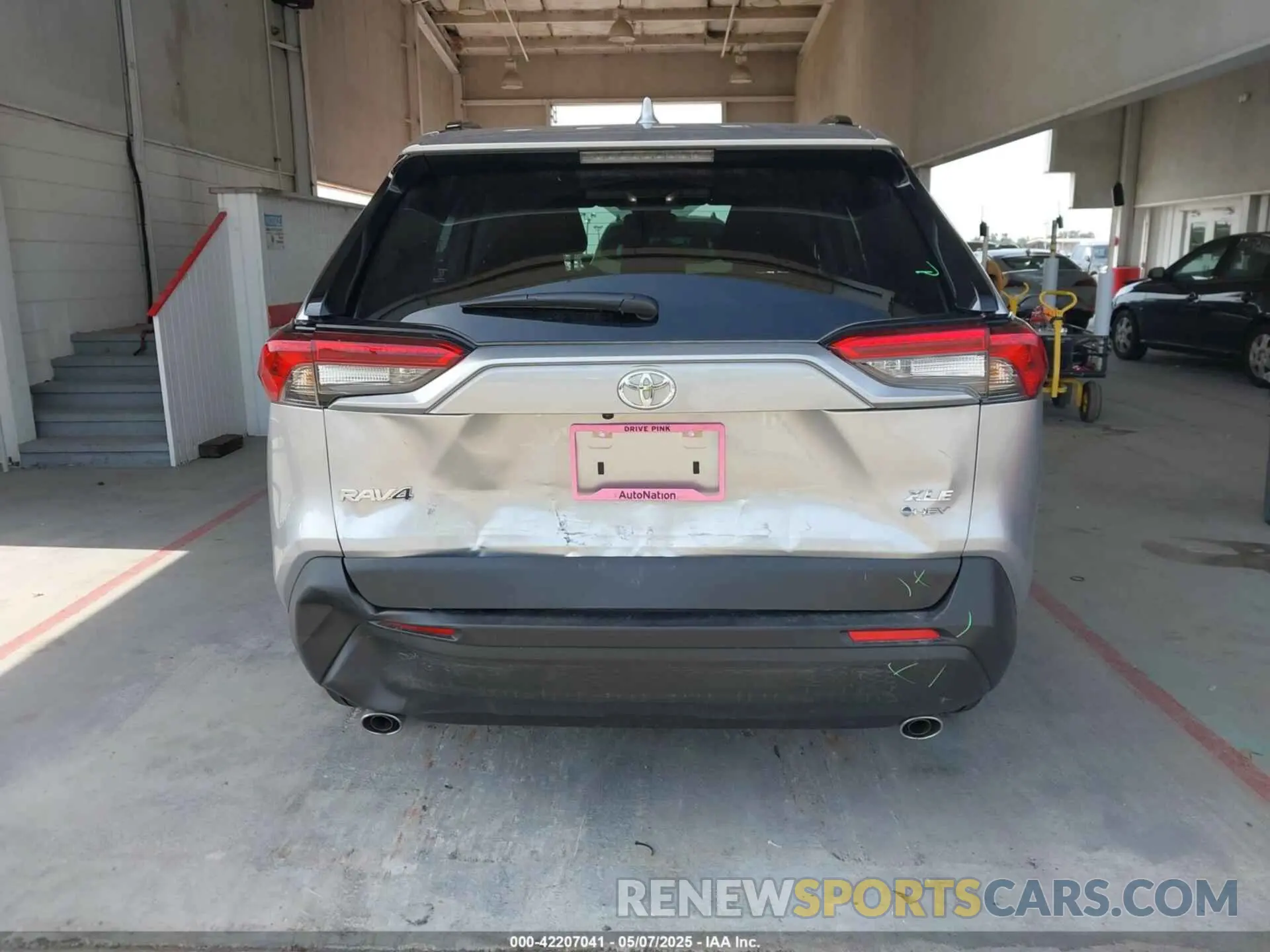 16 fotografías del automóvil dañado JTMRWRFV5SJ063802 TOYOTA RAV4 HYBRID 2025