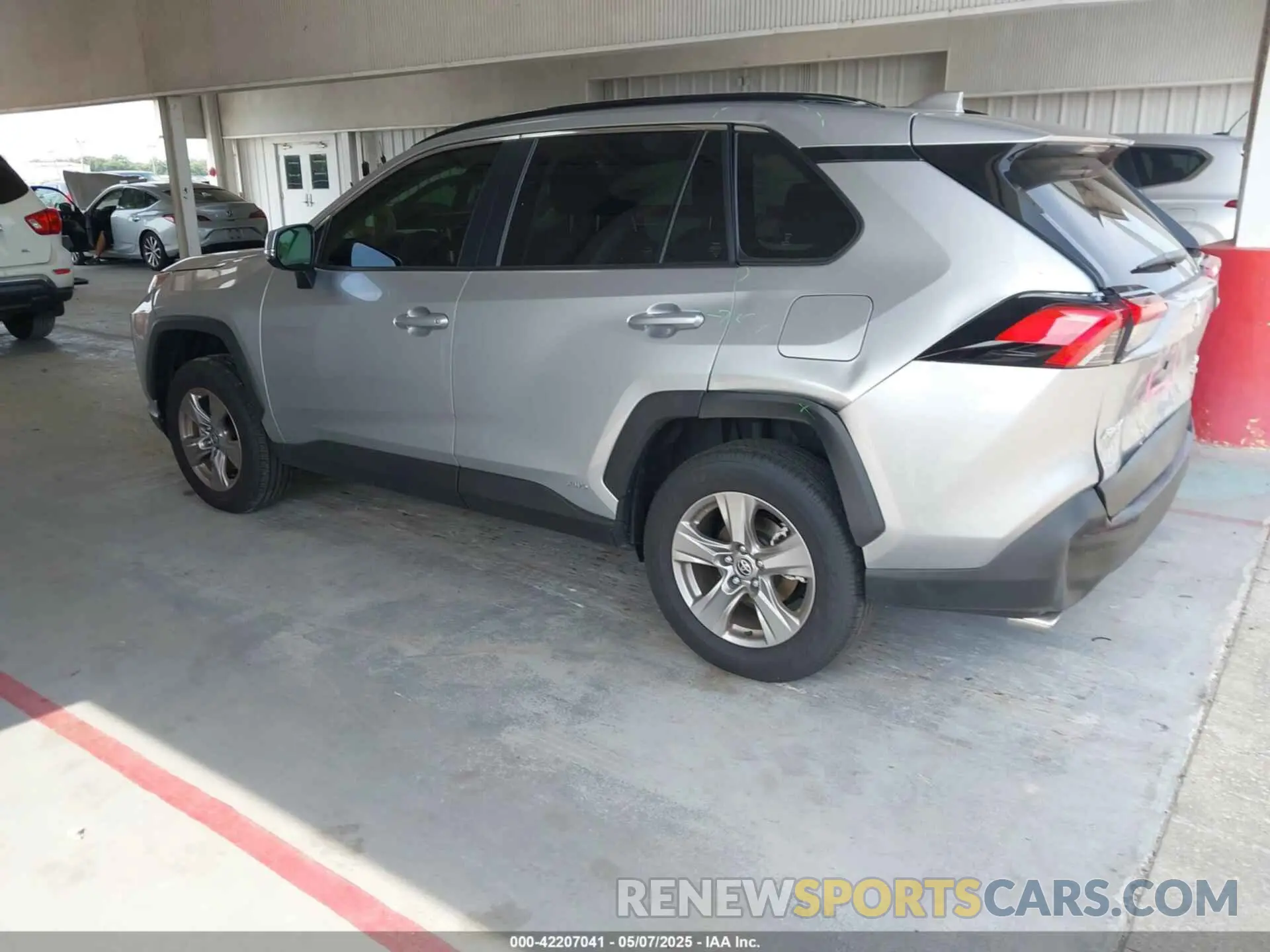 3 fotografías del automóvil dañado JTMRWRFV5SJ063802 TOYOTA RAV4 HYBRID 2025