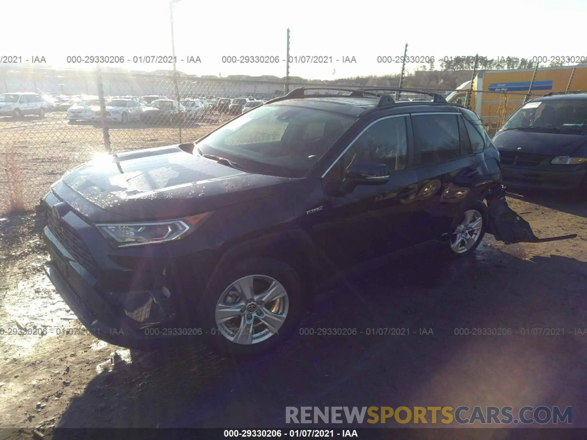 2 fotografías del automóvil dañado JTMR6RFV0MD506438 TOYOTA RAV4 HYBRID XLE AWD 2021