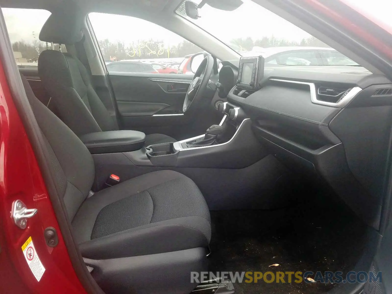 5 fotografías del automóvil dañado 2T3F1RFV7KW031310 TOYOTA RAV4 LE 2019