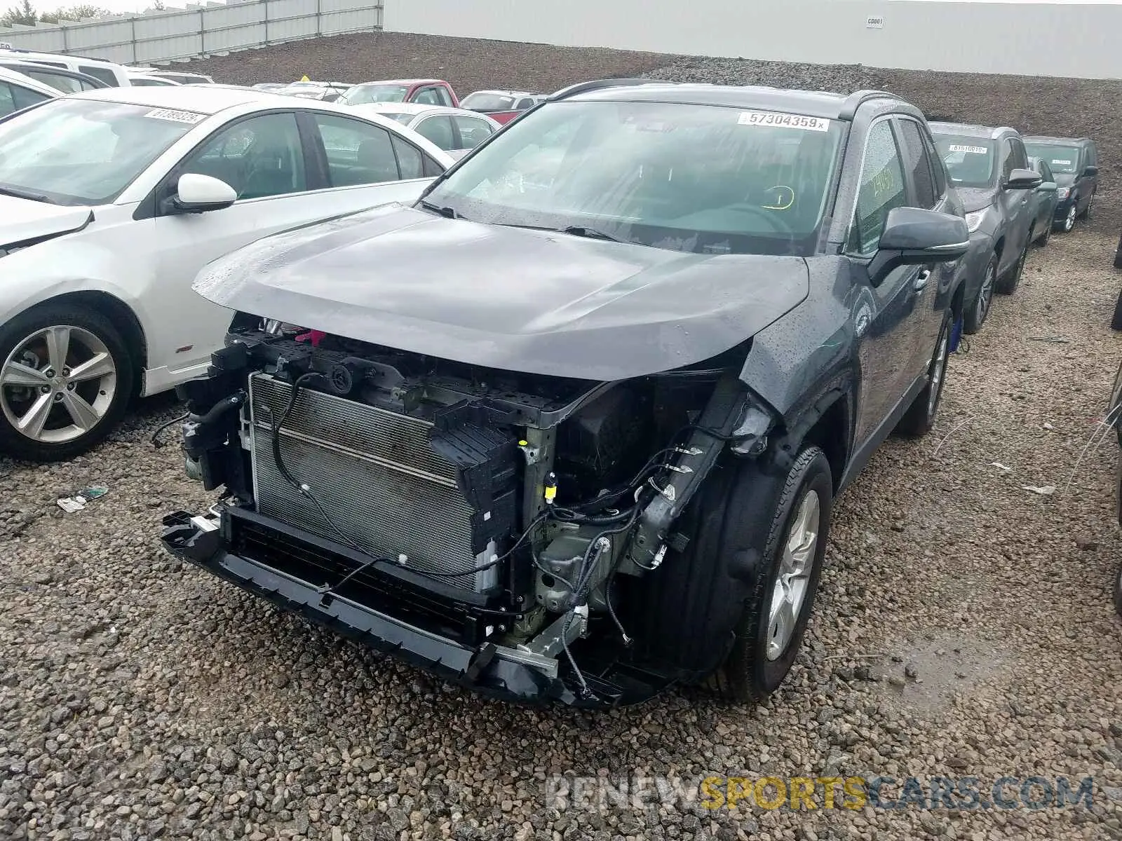 2 fotografías del automóvil dañado 2T3MWRFV6KW004463 TOYOTA RAV4 LE 2019