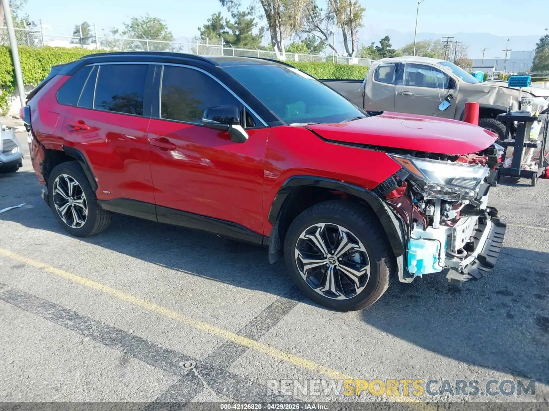 1 fotografías del automóvil dañado JTMEB3FVXSD244190 TOYOTA RAV4 PLUG-IN HYBRID 2025