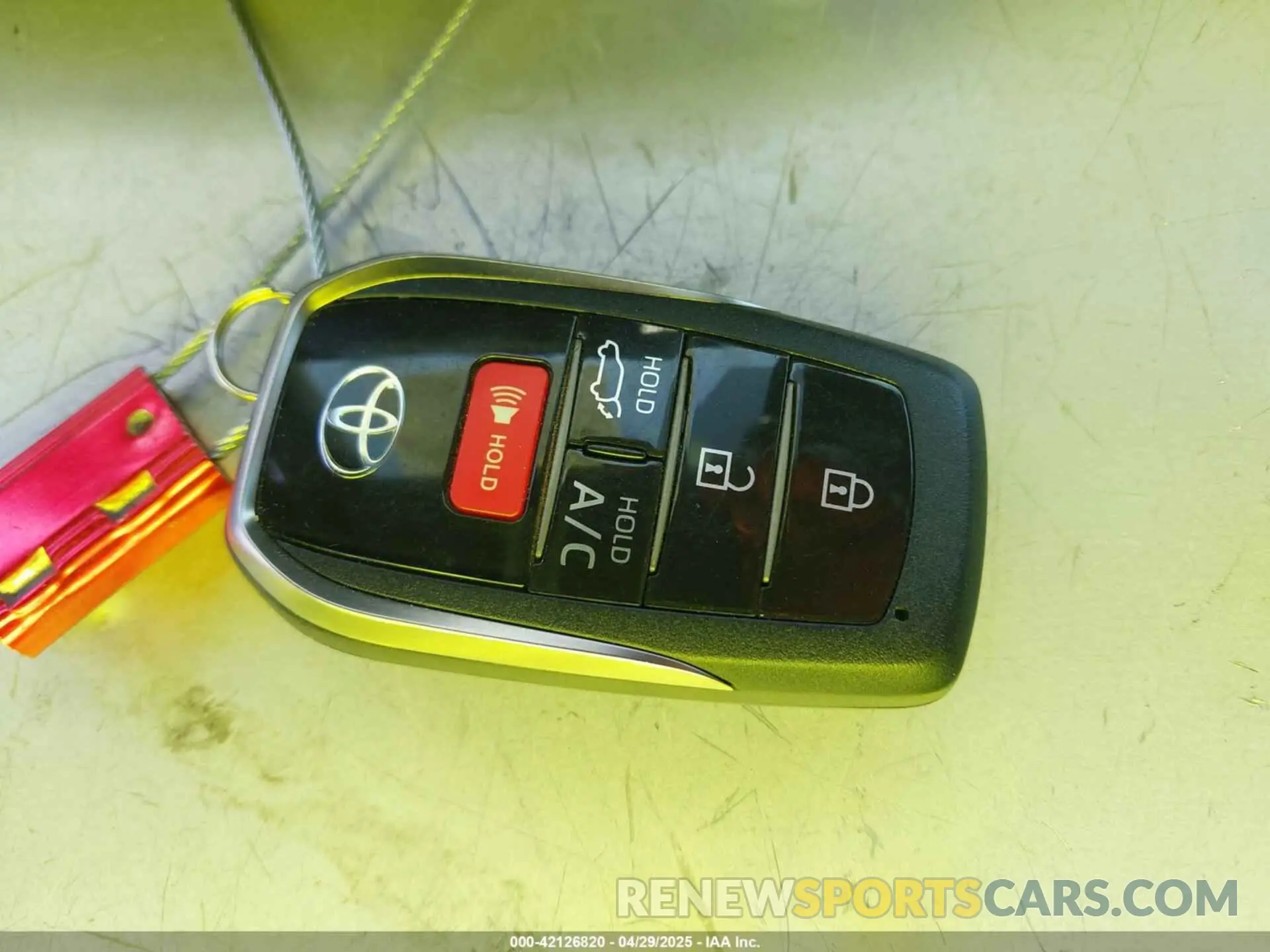 11 fotografías del automóvil dañado JTMEB3FVXSD244190 TOYOTA RAV4 PLUG-IN HYBRID 2025
