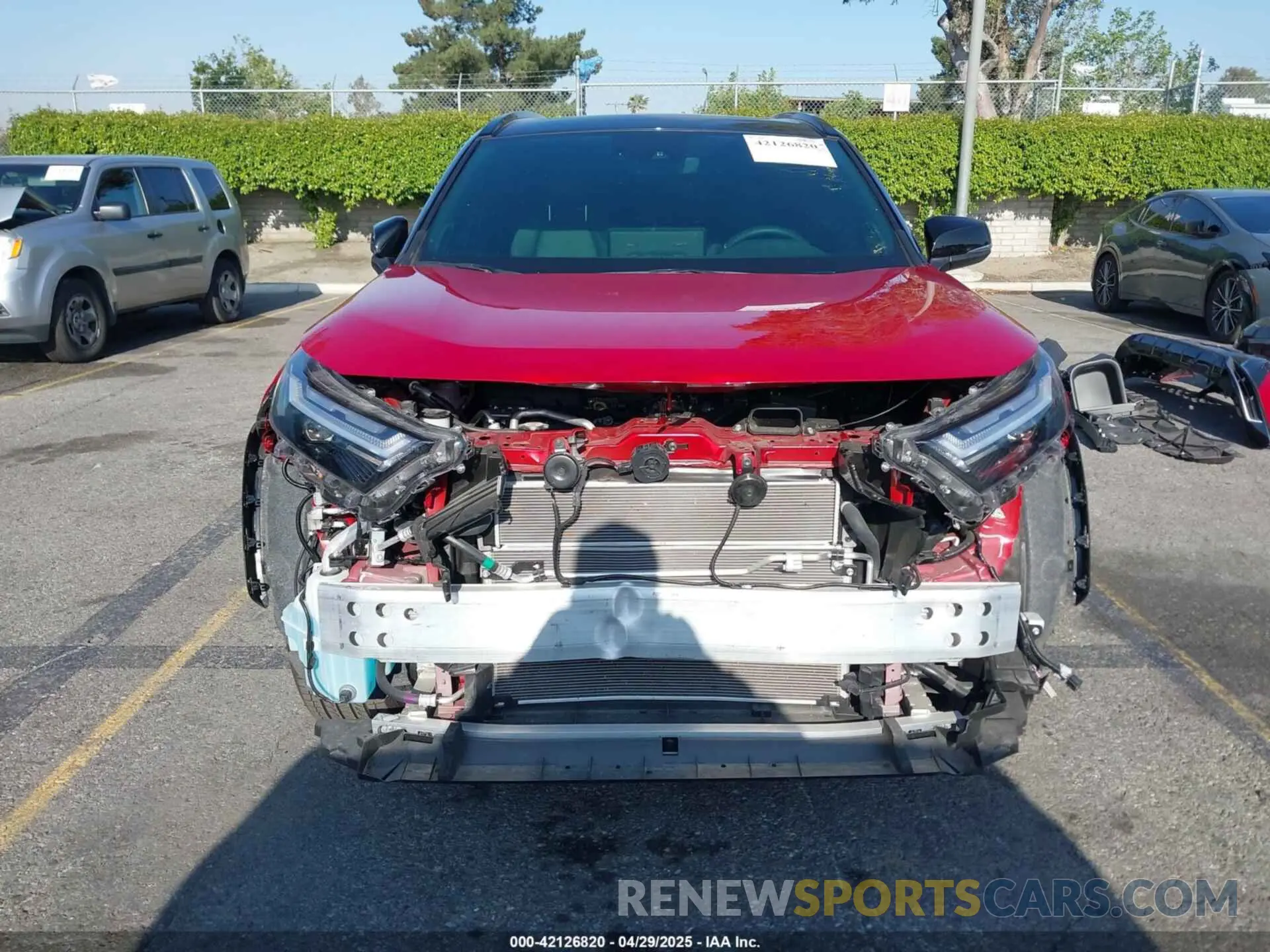 13 fotografías del automóvil dañado JTMEB3FVXSD244190 TOYOTA RAV4 PLUG-IN HYBRID 2025