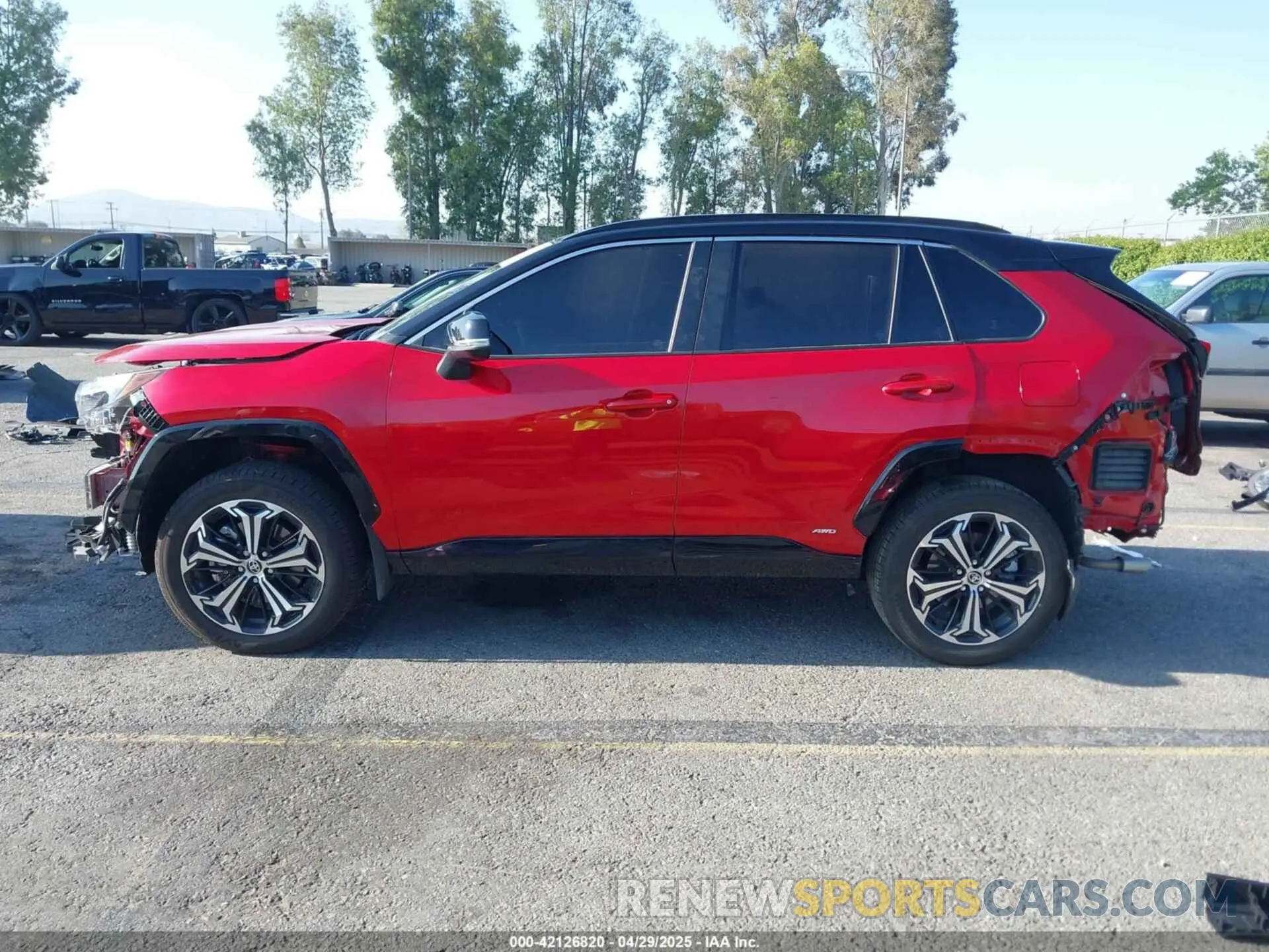 15 fotografías del automóvil dañado JTMEB3FVXSD244190 TOYOTA RAV4 PLUG-IN HYBRID 2025