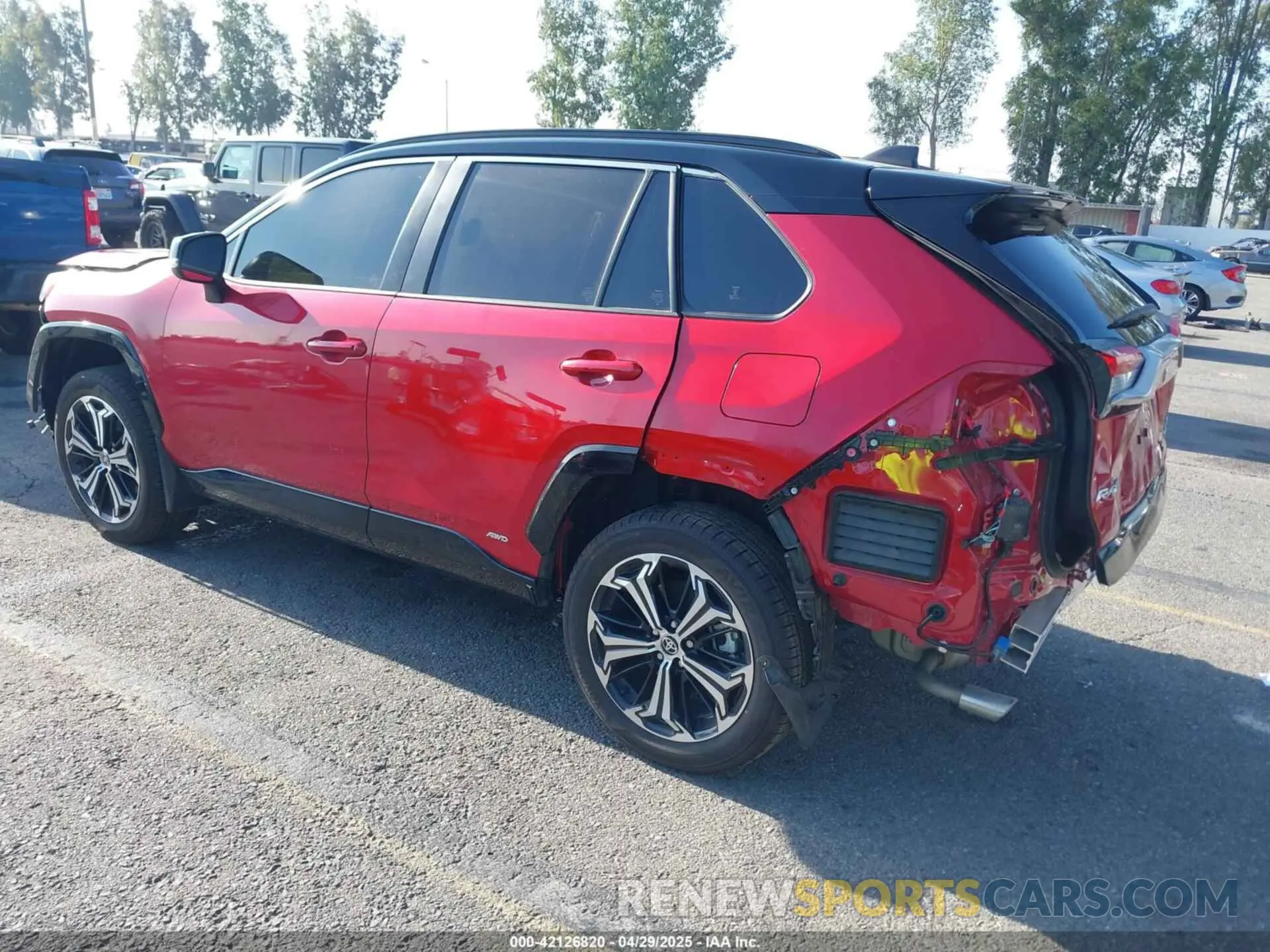 3 fotografías del automóvil dañado JTMEB3FVXSD244190 TOYOTA RAV4 PLUG-IN HYBRID 2025
