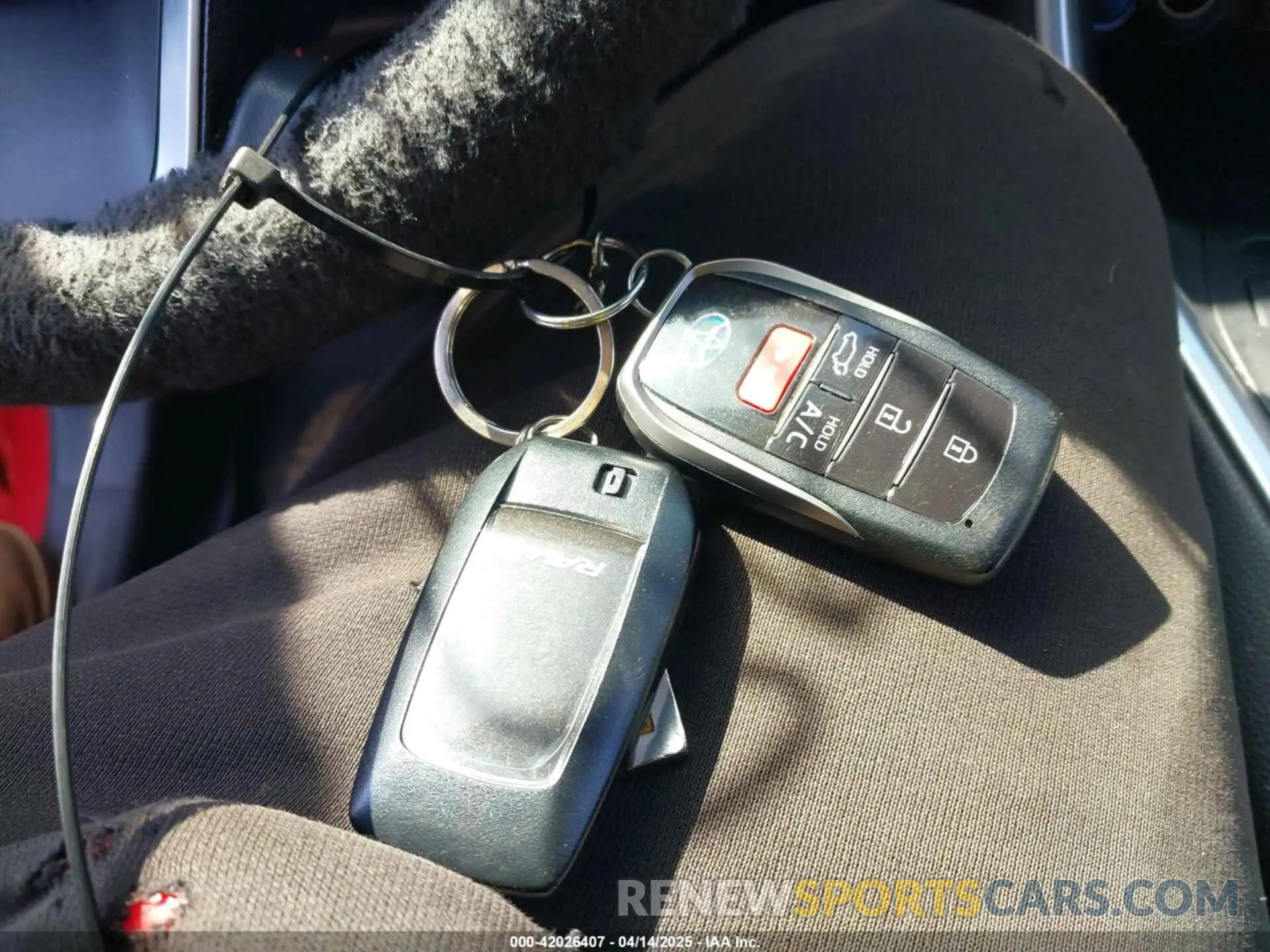 11 fotografías del automóvil dañado JTMAB3FV2MD050660 TOYOTA RAV4 PRIME 2021