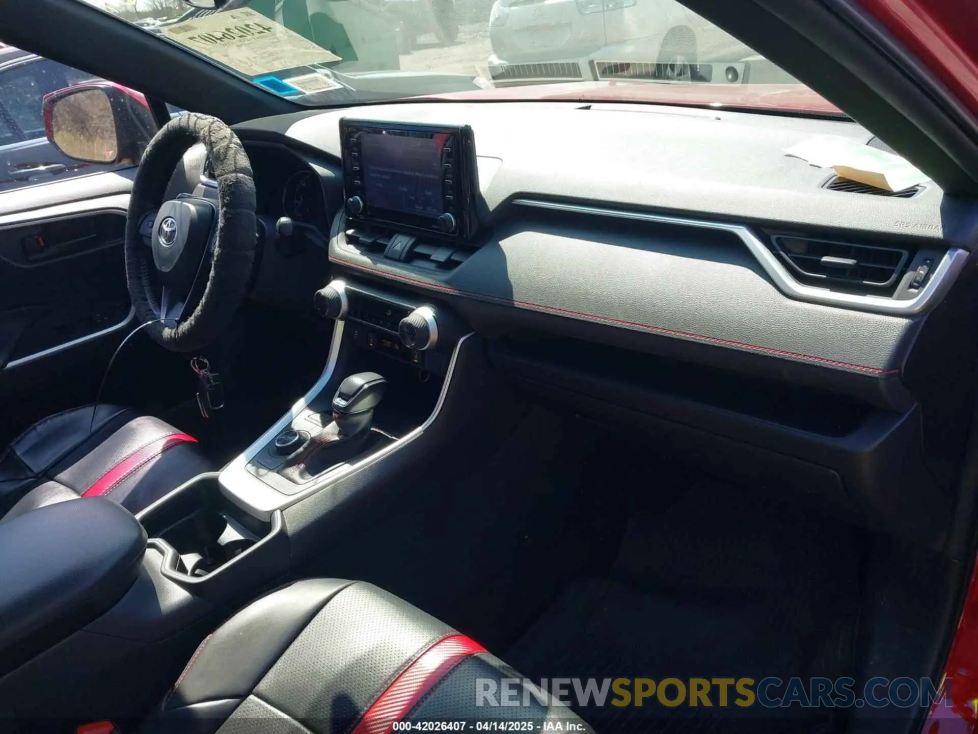 5 fotografías del automóvil dañado JTMAB3FV2MD050660 TOYOTA RAV4 PRIME 2021