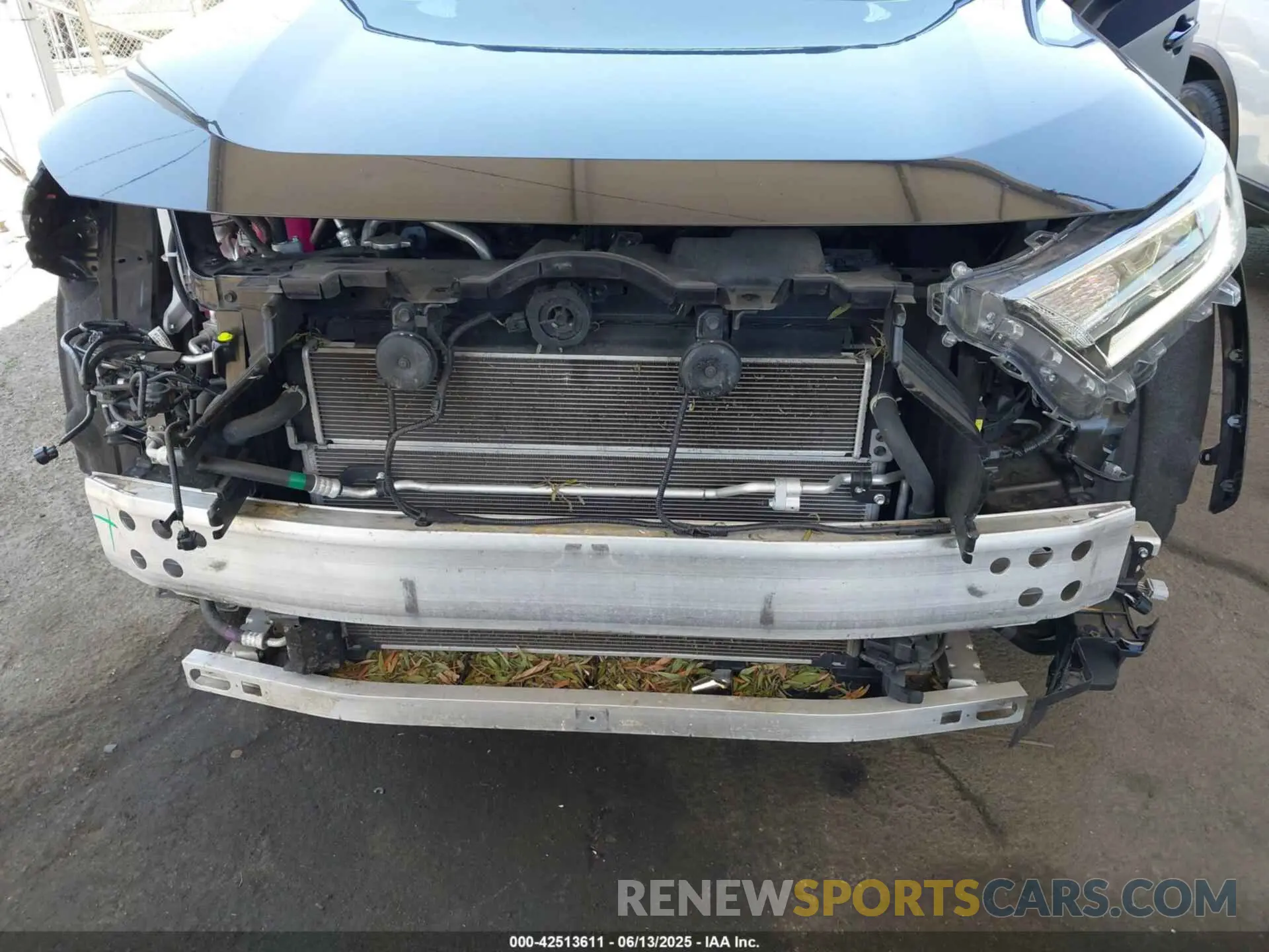 6 fotografías del automóvil dañado JTMAB3FV4MD048537 TOYOTA RAV4 PRIME 2021
