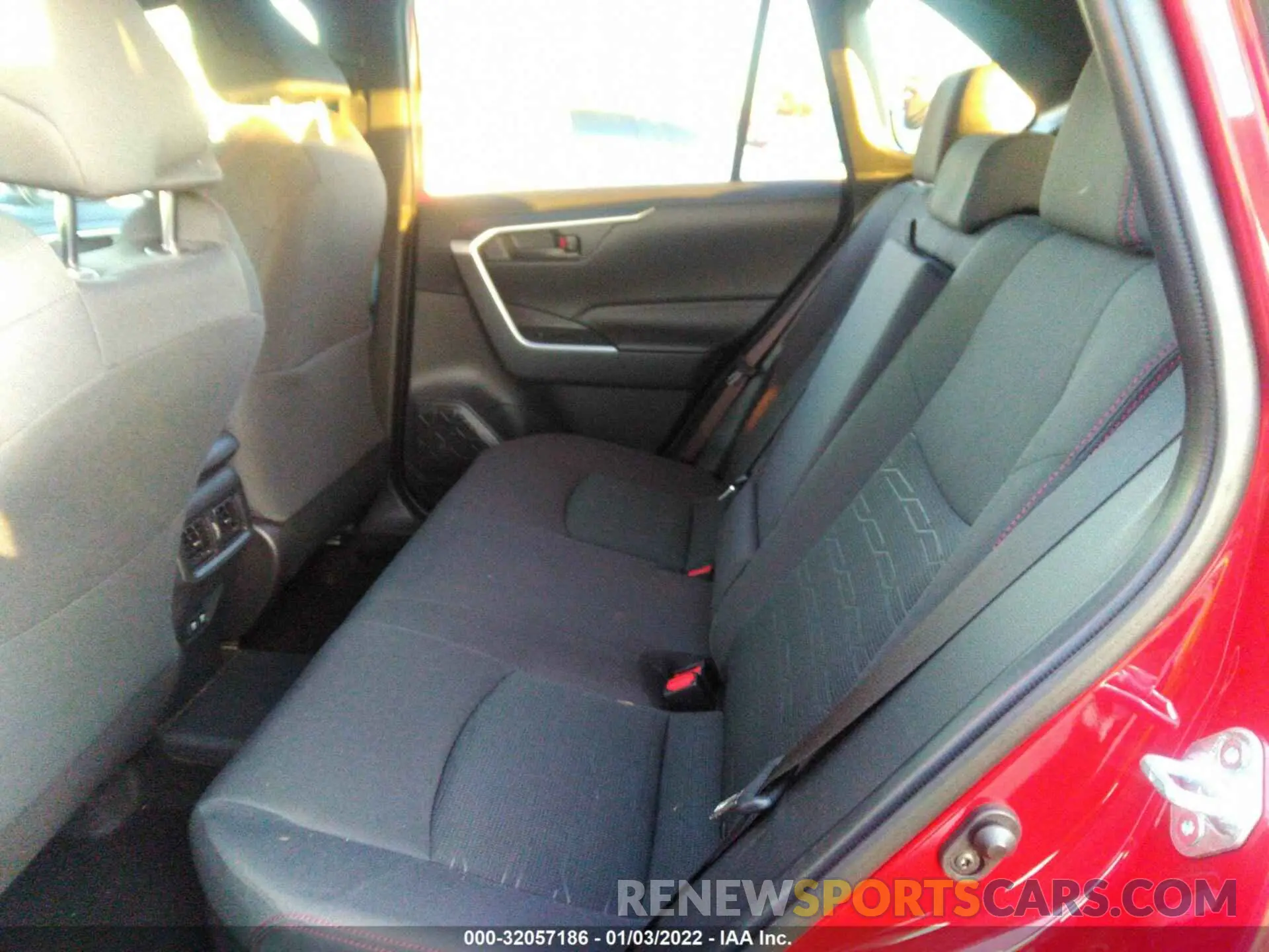 8 fotografías del automóvil dañado JTMAB3FV9MD040689 TOYOTA RAV4 PRIME 2021