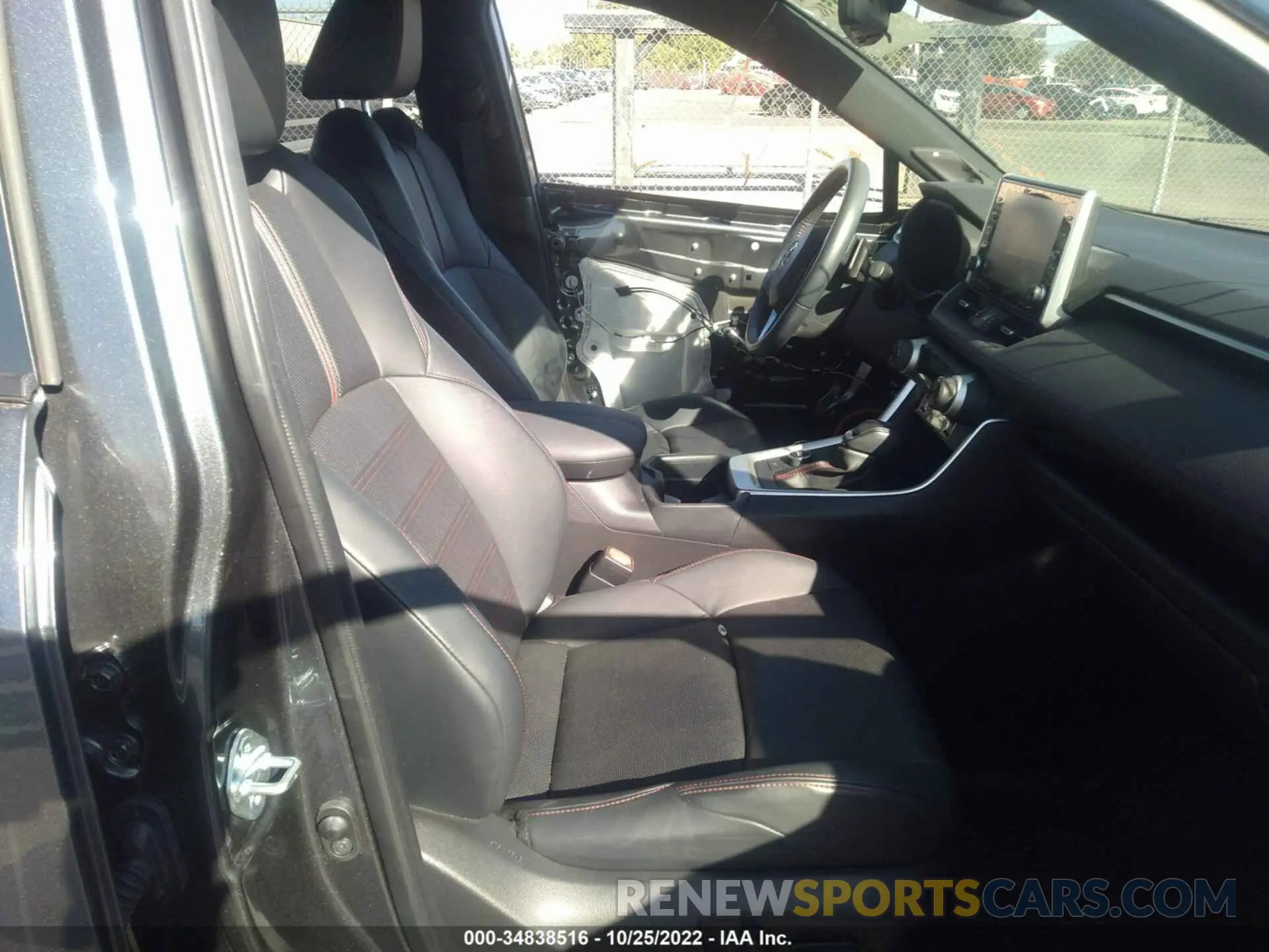 5 fotografías del automóvil dañado JTMFB3FV0MD011698 TOYOTA RAV4 PRIME 2021