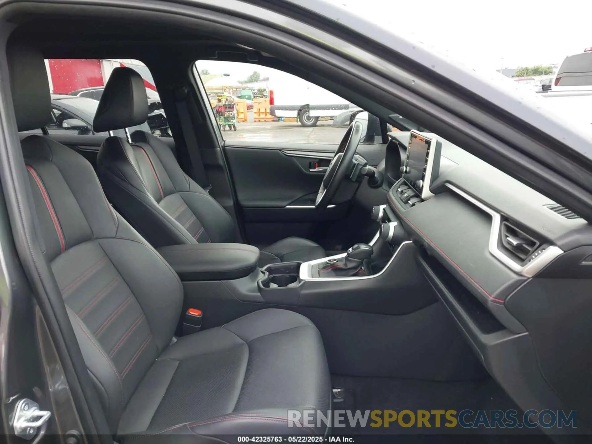 5 fotografías del automóvil dañado JTMFB3FV4MD065831 TOYOTA RAV4 PRIME 2021