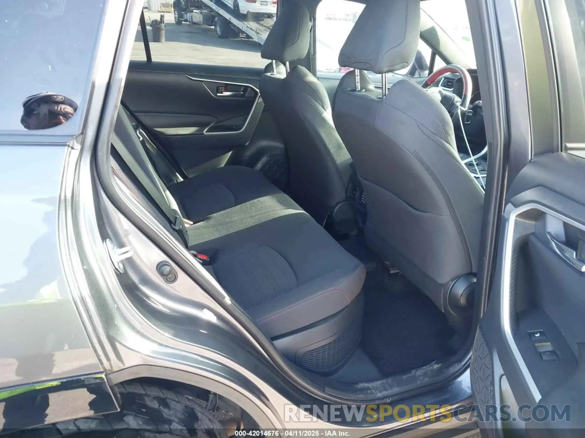 8 fotografías del automóvil dañado JTMAB3FV5ND090247 TOYOTA RAV4 PRIME 2022