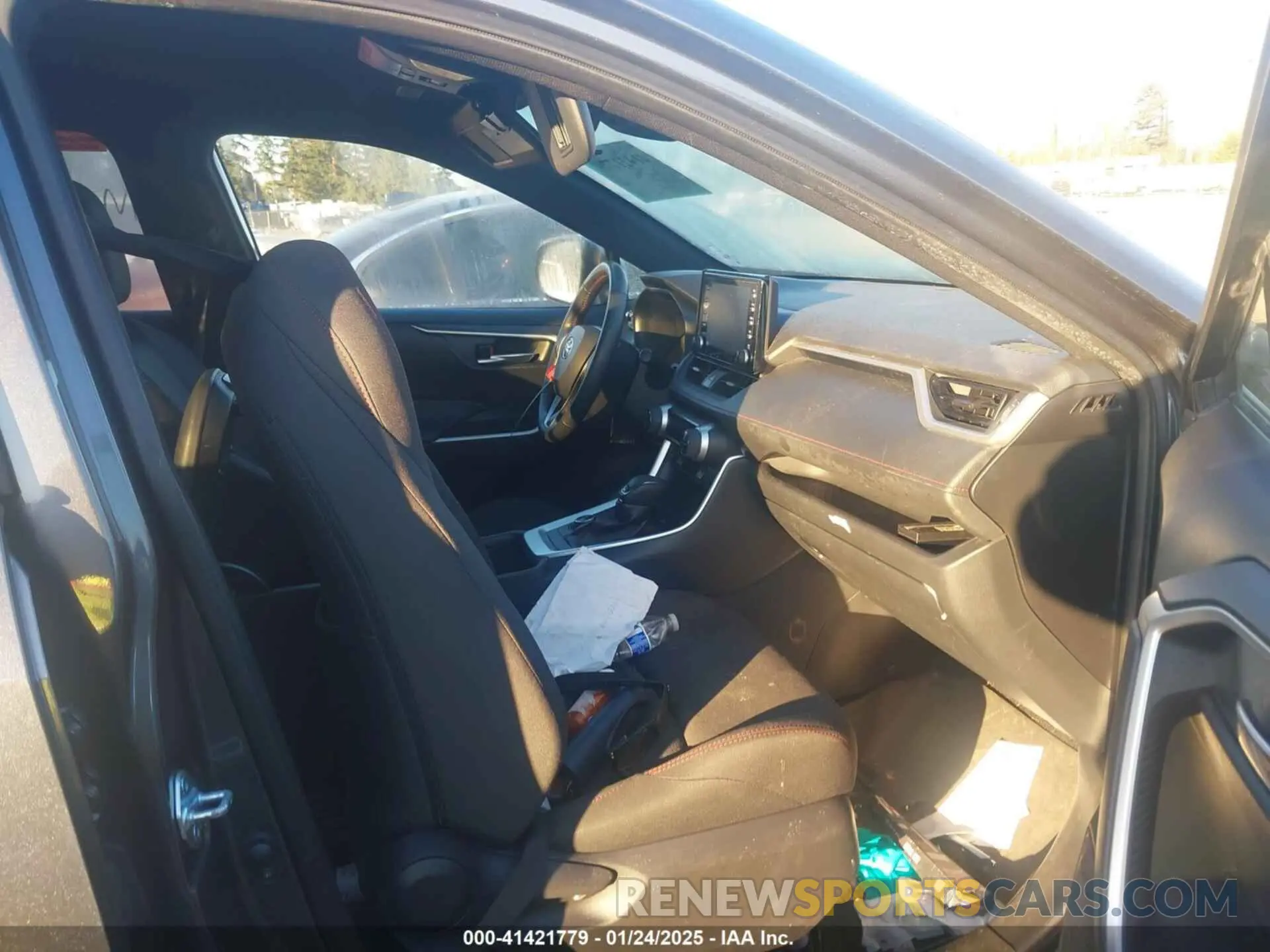 5 fotografías del automóvil dañado JTMCB3FV4ND089681 TOYOTA RAV4 PRIME 2022