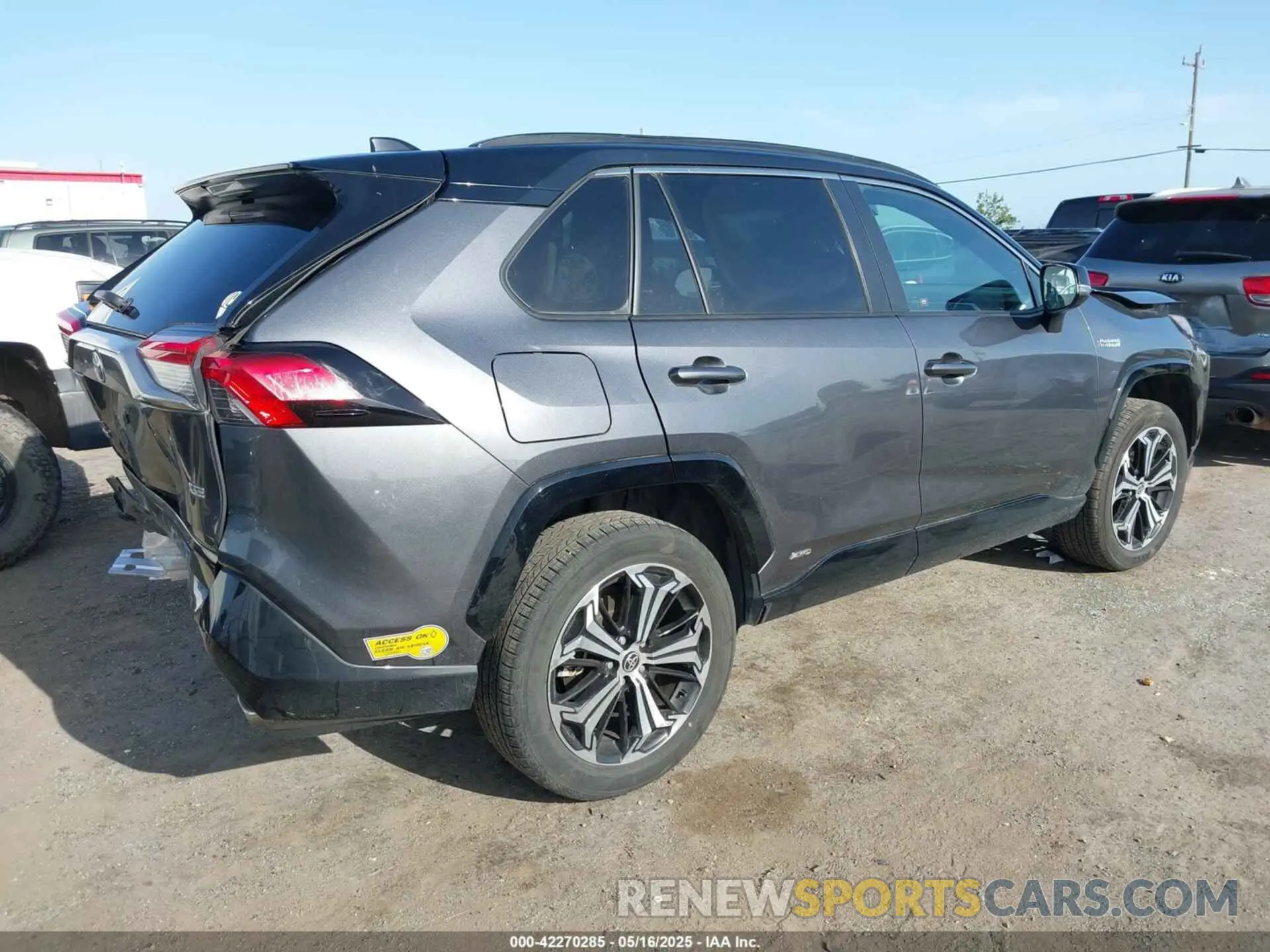 4 fotografías del automóvil dañado JTMEB3FVXND087636 TOYOTA RAV4 PRIME 2022