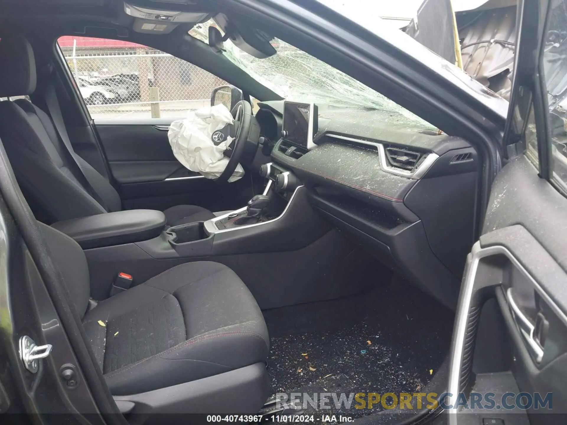 5 fotografías del automóvil dañado JTMAB3FV3PD158080 TOYOTA RAV4 PRIME 2023