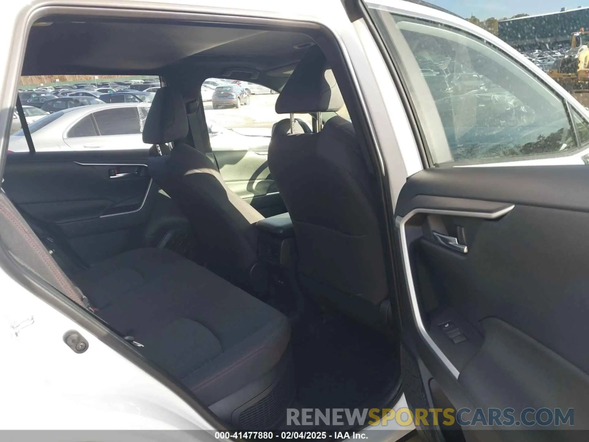 8 fotografías del automóvil dañado JTMAB3FV5PD129647 TOYOTA RAV4 PRIME 2023